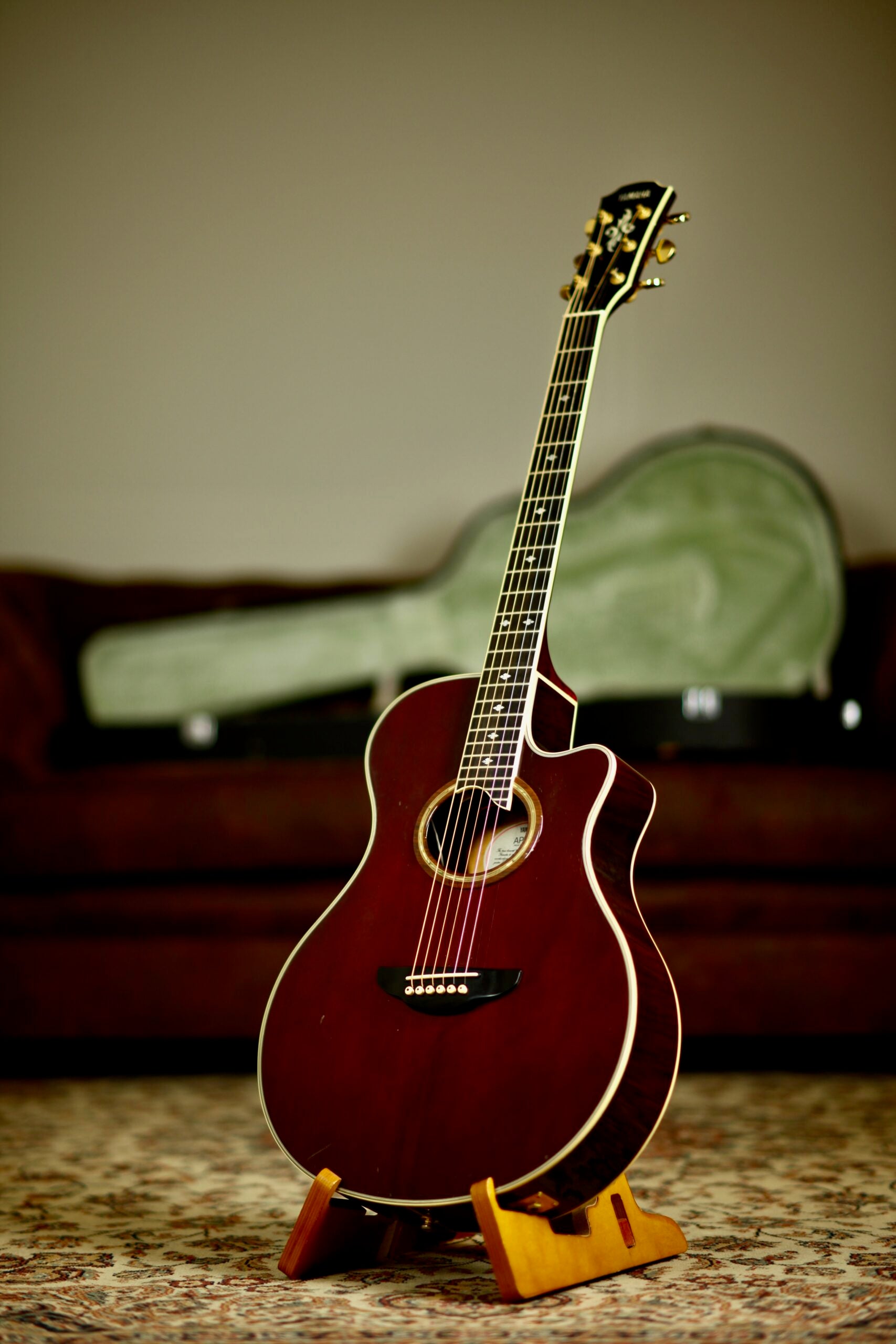 Yamaha APX 10 1989 | Cherry Sunburst – GitaarBarbaar B.V