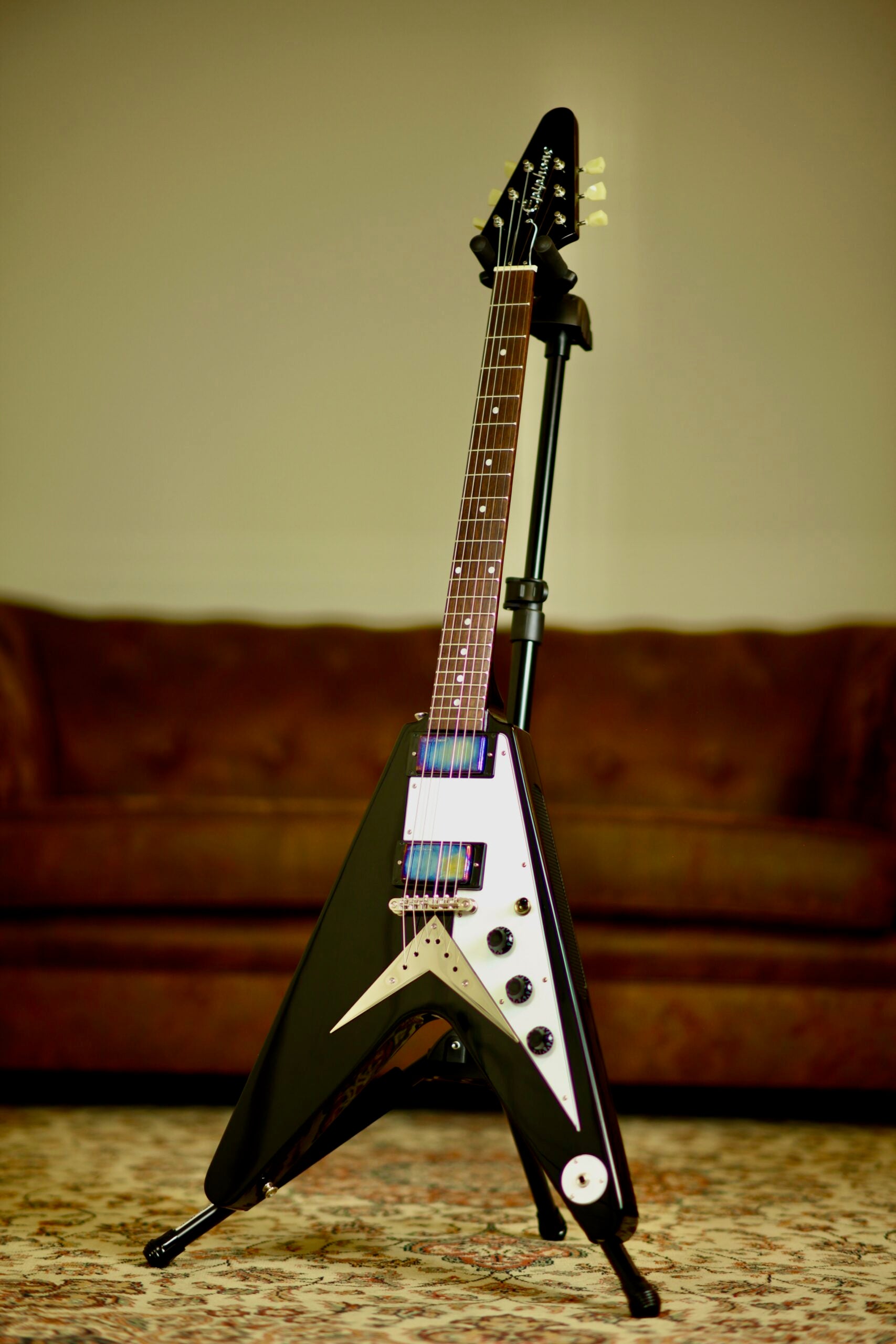 Epiphone Flying V 2021 | Ebony – GitaarBarbaar B.V.