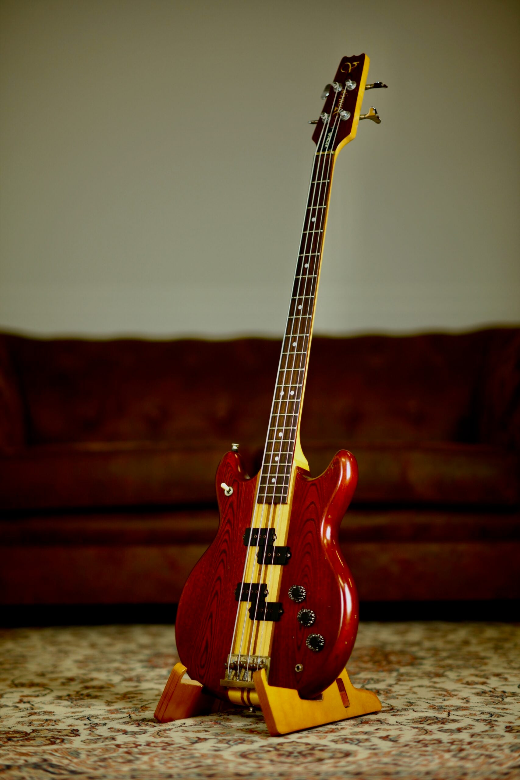 Vantage VP795B 1980/1982 Set Neck | Dark Walnutd