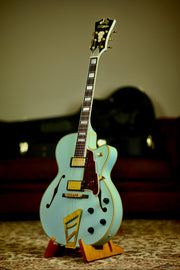 D'Angelico Deluxe Discontinued 2017 | Matte Powder Blue