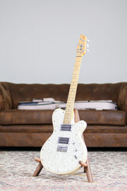 Godin Radiator 2000 | White Pearloid