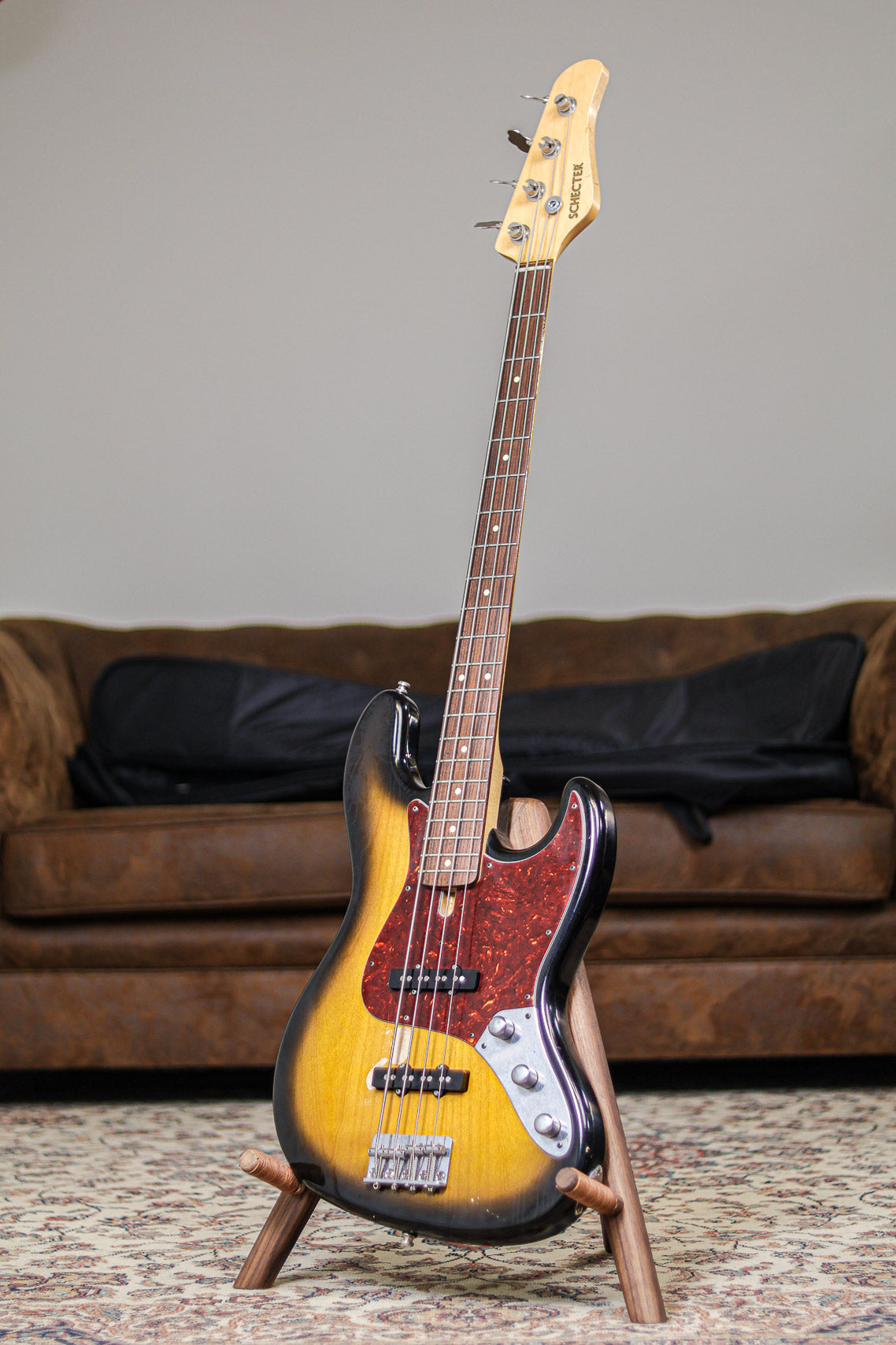 Bass guitars