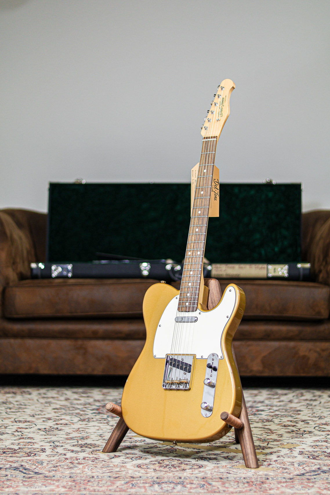 Del-Tone 60's T-style | Gold