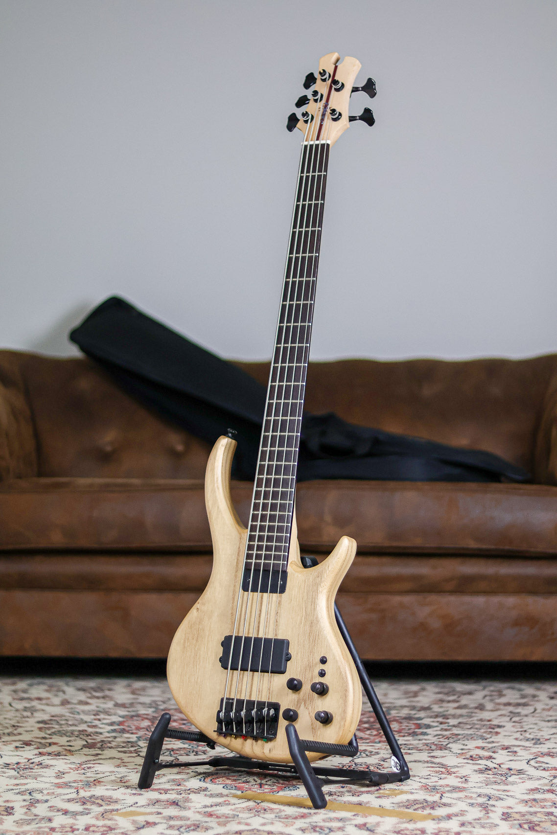 Bass guitars