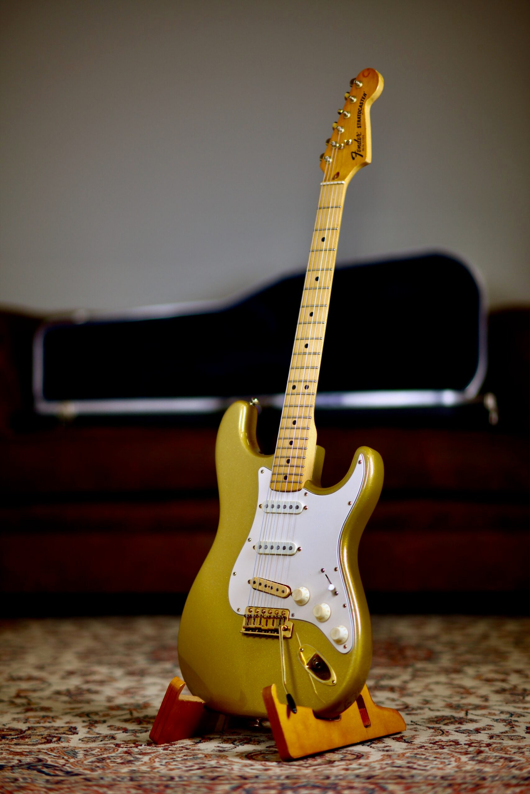 Fender Dan Smith Stratocaster 1981 | Gold Refinished