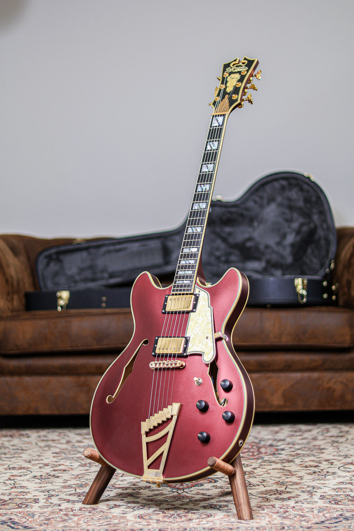 D’Angelico Deluxe DC Limited Edition 2020 | Matte Wine