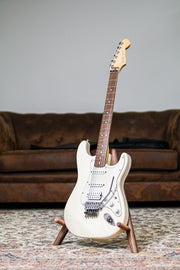 Fender Standard Stratocaster 2002 RW | Olympic White