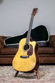 Martin HDC-28 Cutaway | Gloss Natural