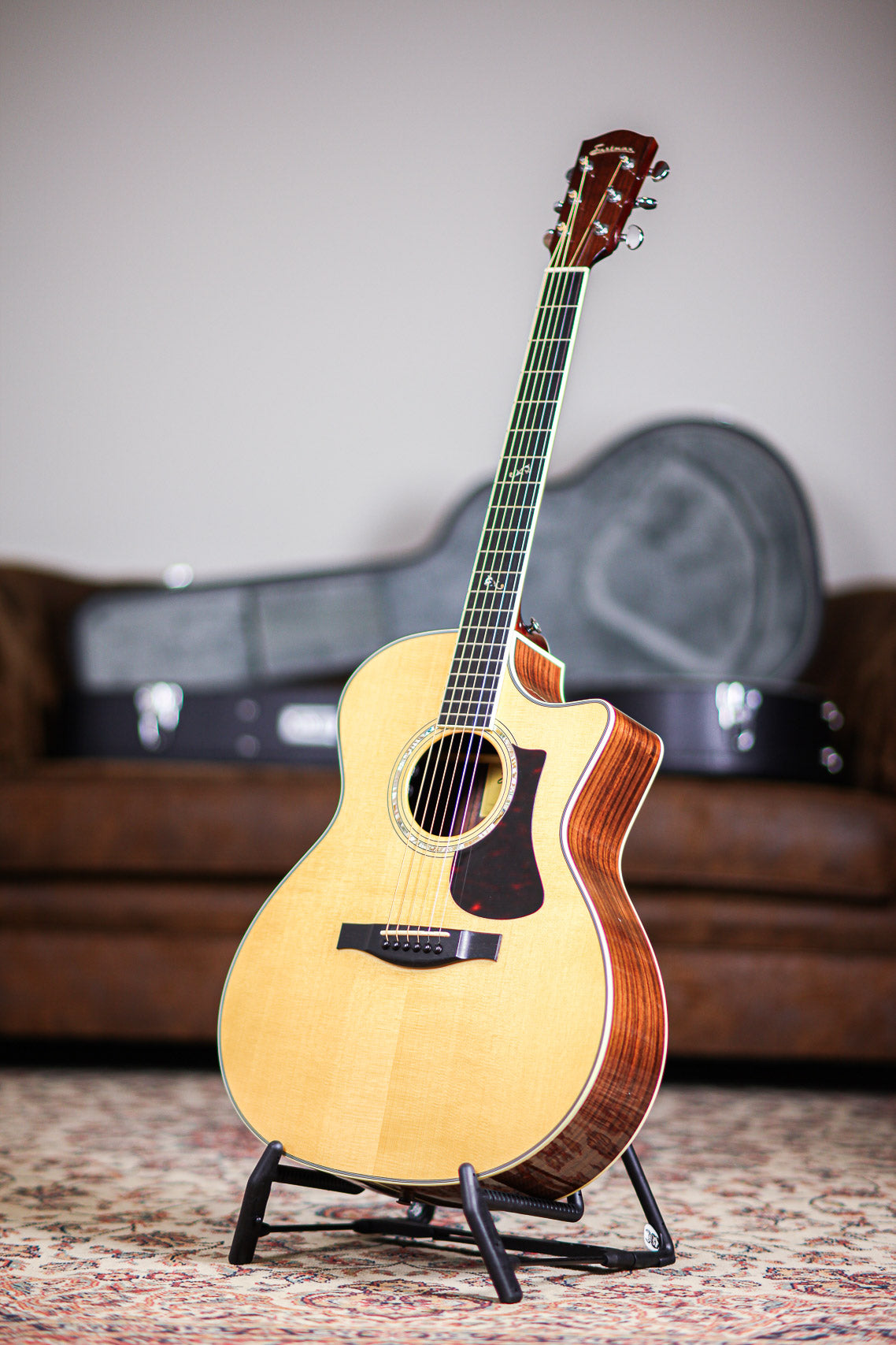 Eastman AC422CE | Natural