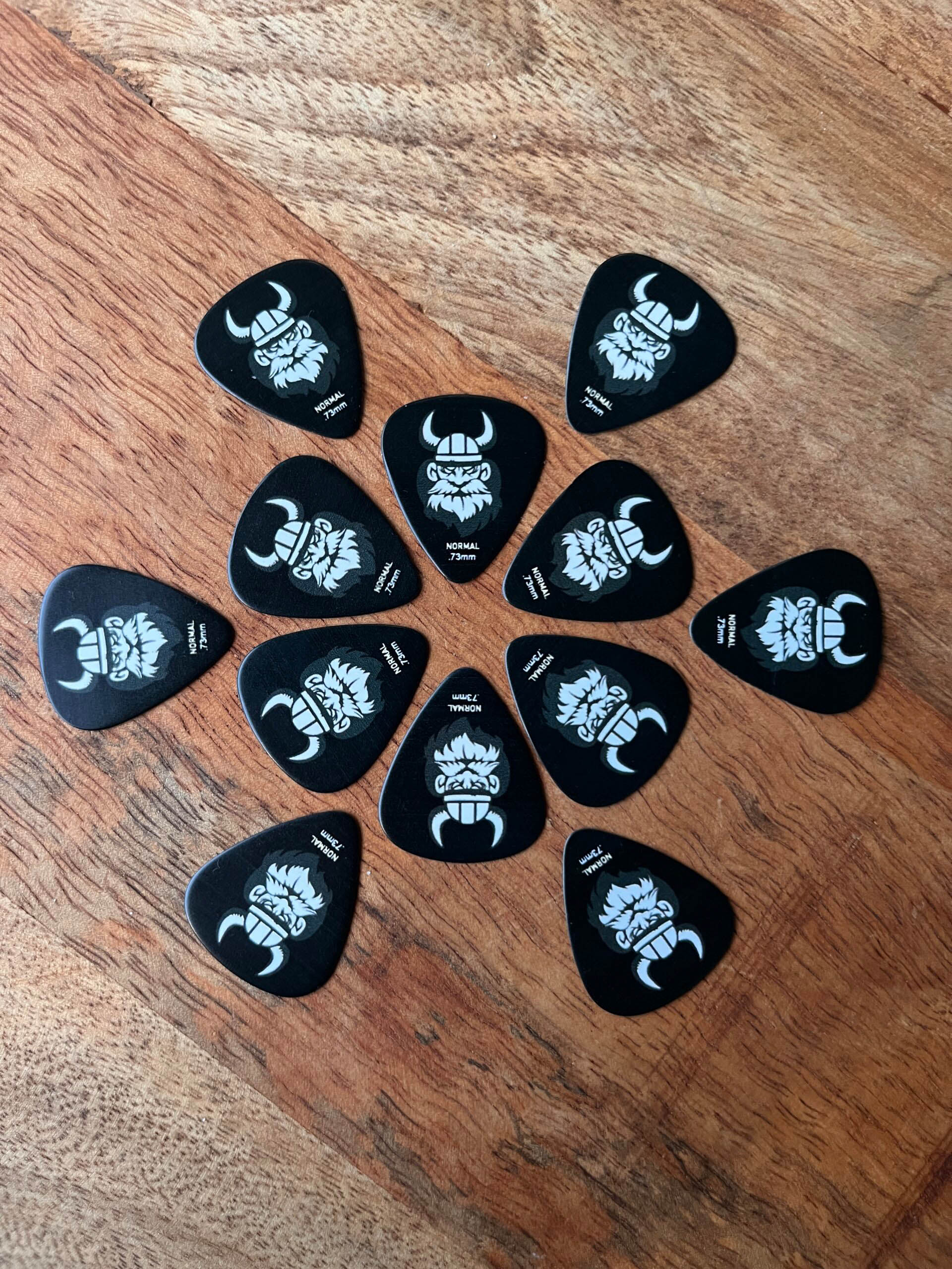 GitaarBarbaar Viking Grip Picks 12-Pack Normal & Heavy