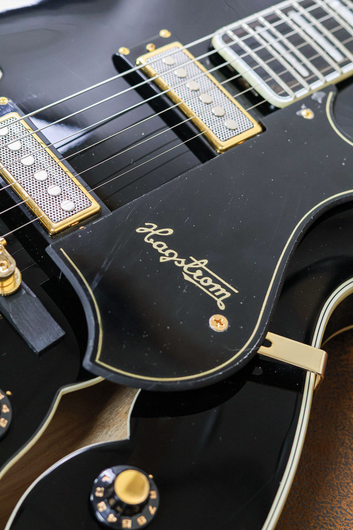 Hagstrom Viking II '67 | Black Gloss