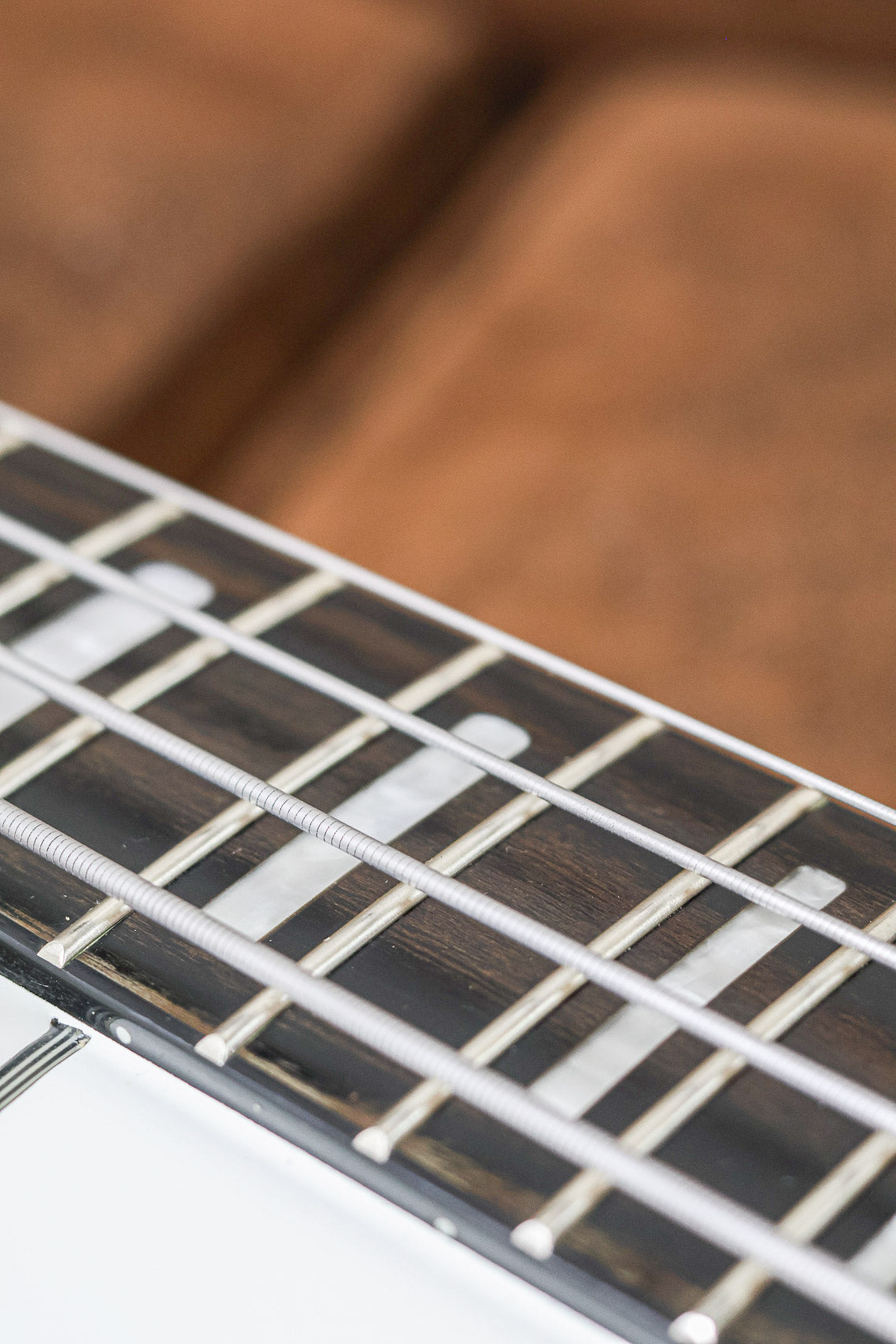Hagstrom Swede Bass | White