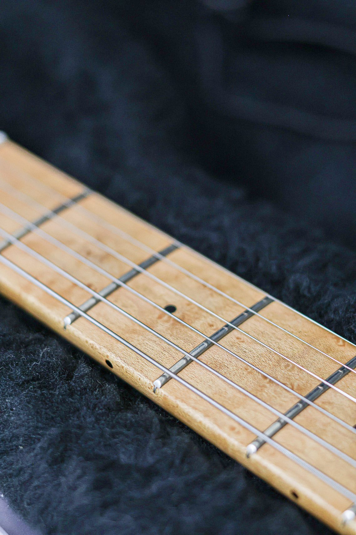 Ernie Ball Music Man Silhouette Special | Vintage Cream