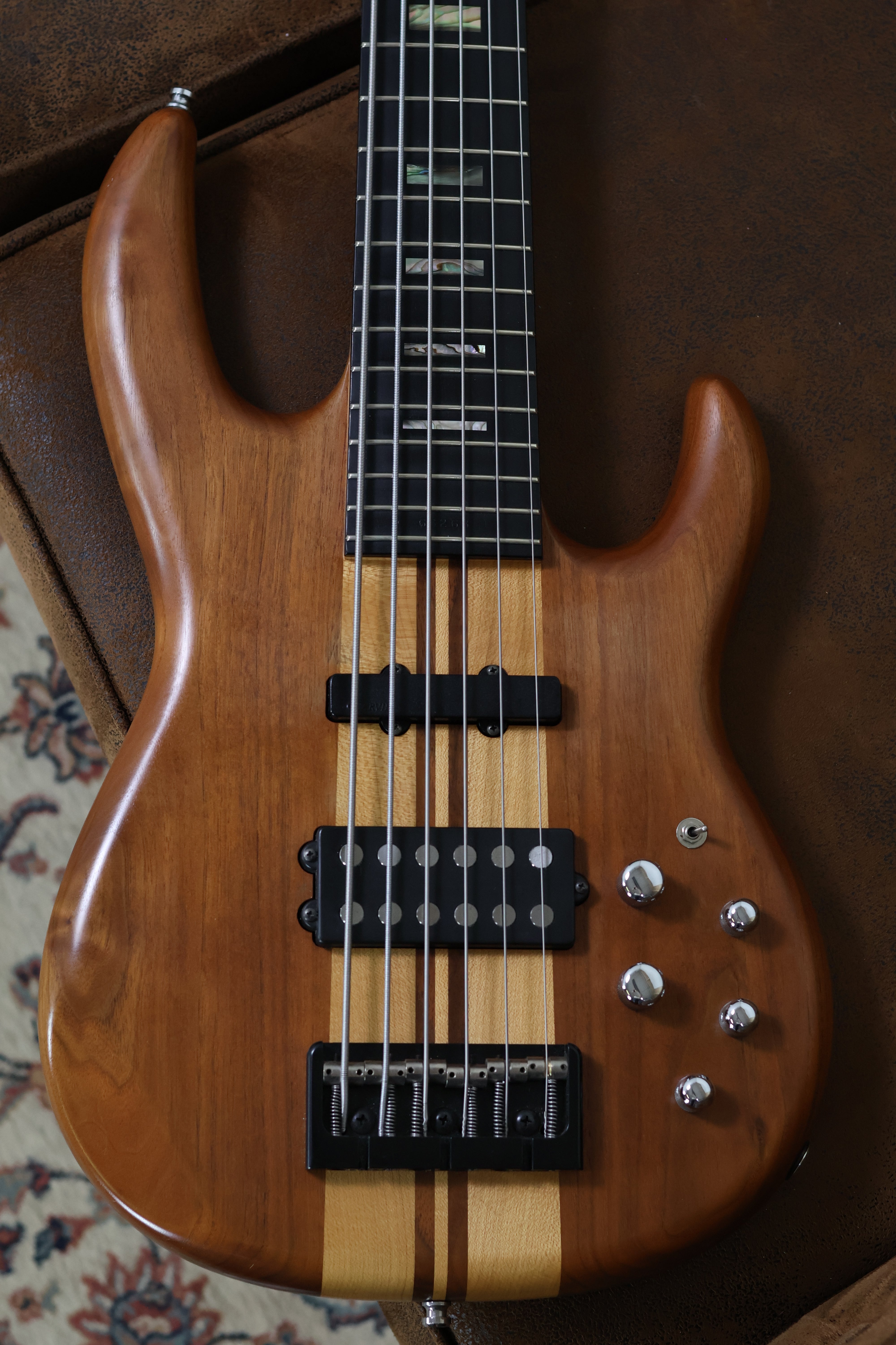Carvin LB76 Neck Through | Natural