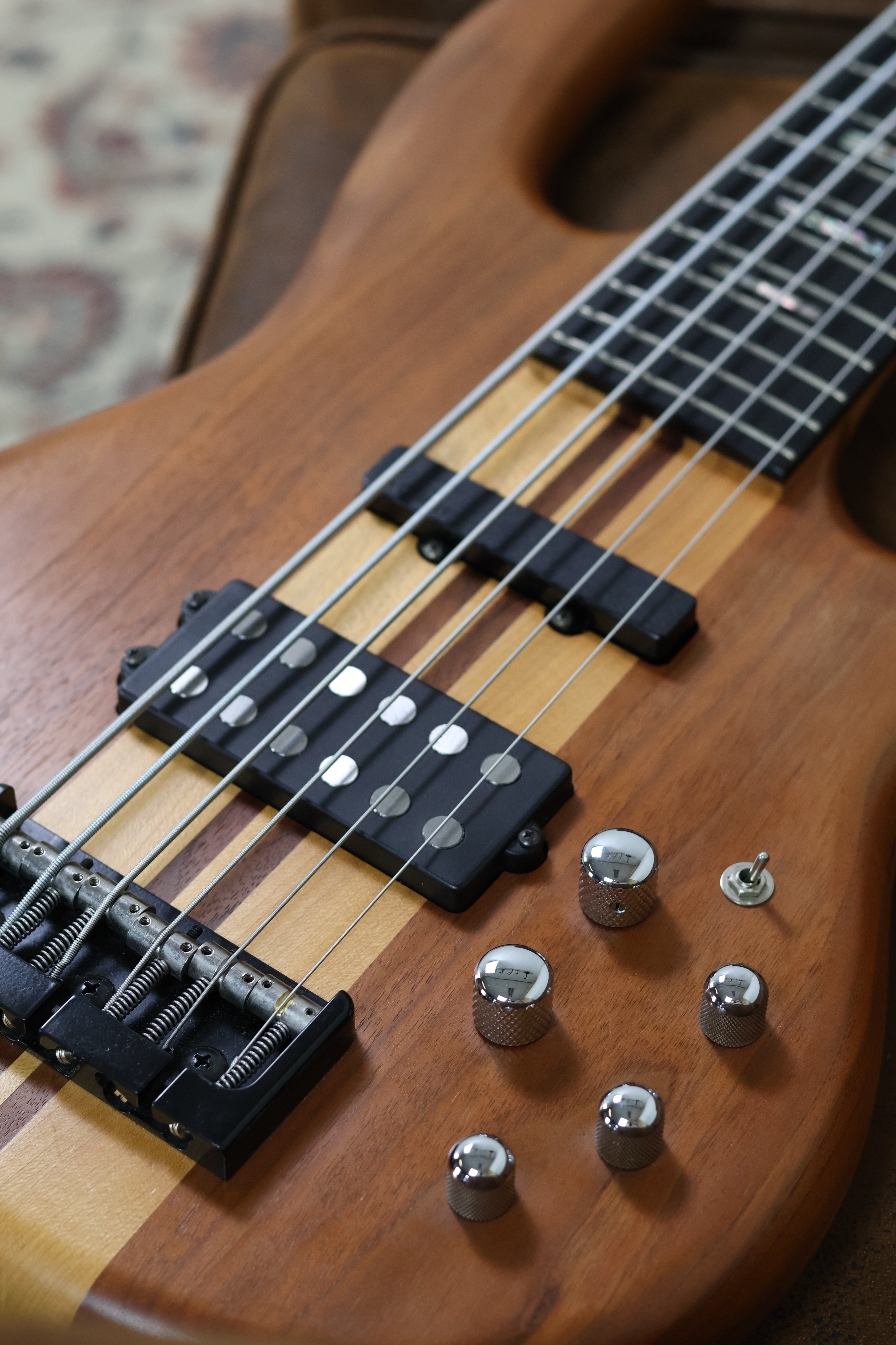 Carvin LB76 Neck Through | Natural