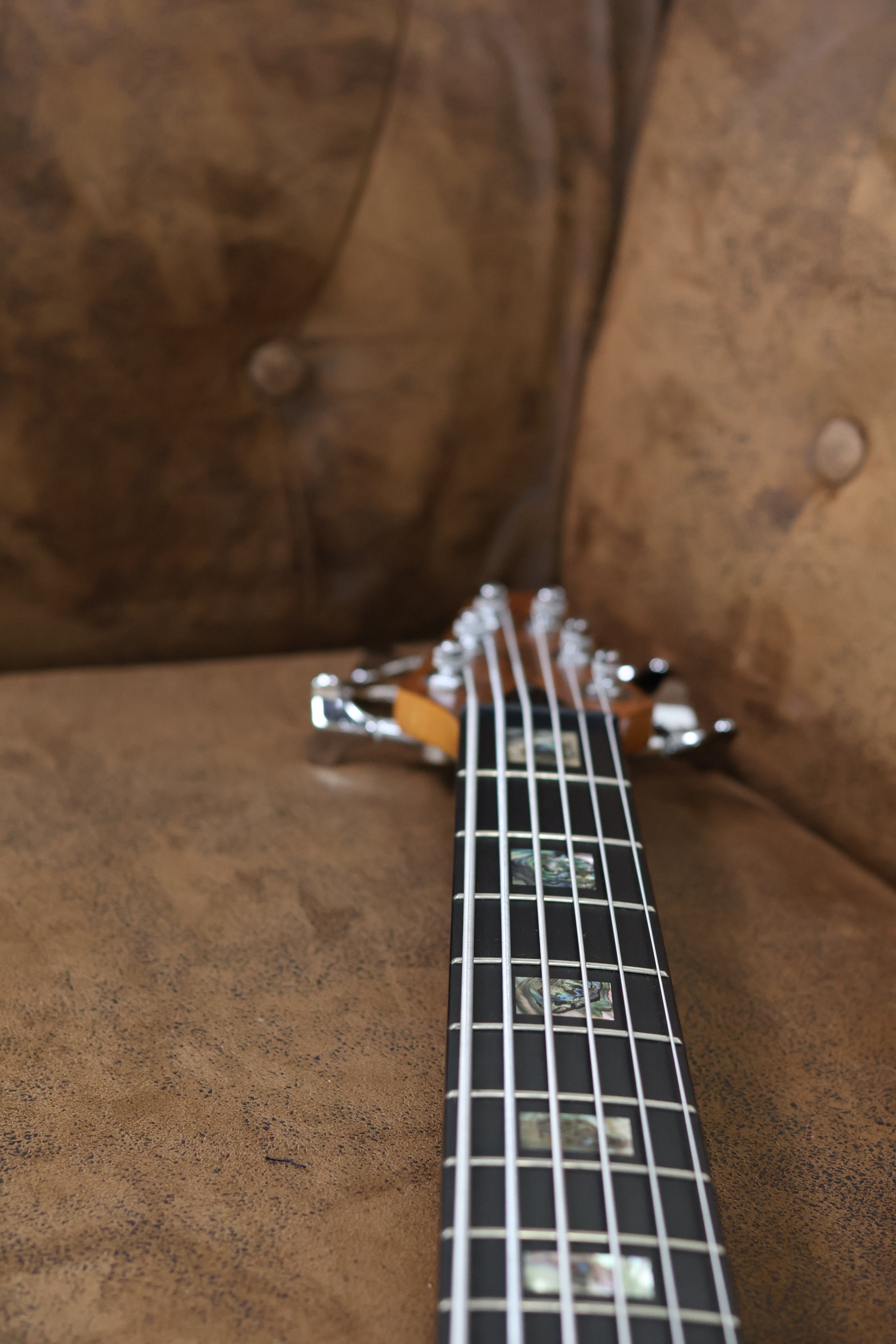 Carvin LB76 Neck Through | Natural