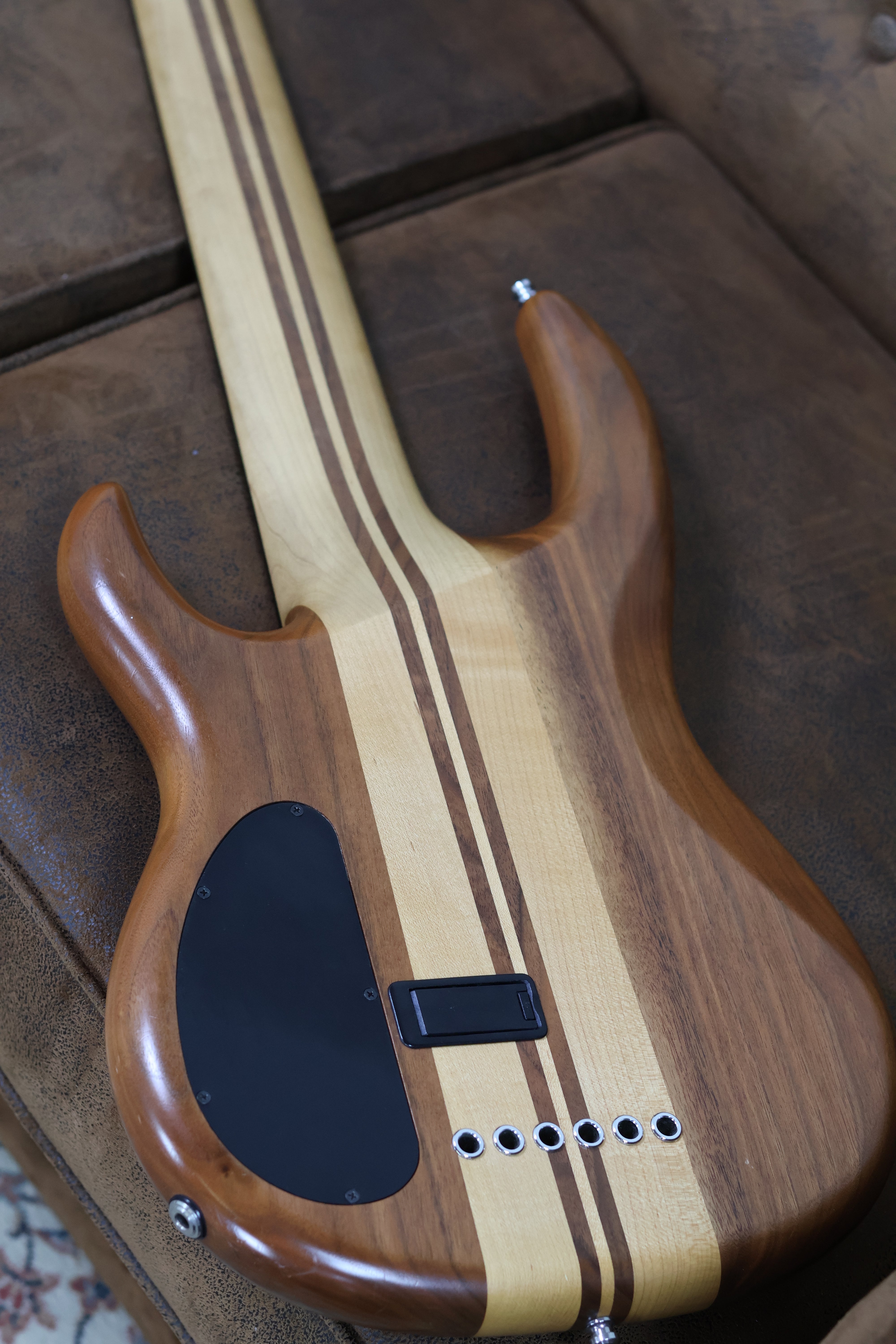 Carvin LB76 Neck Through | Natural
