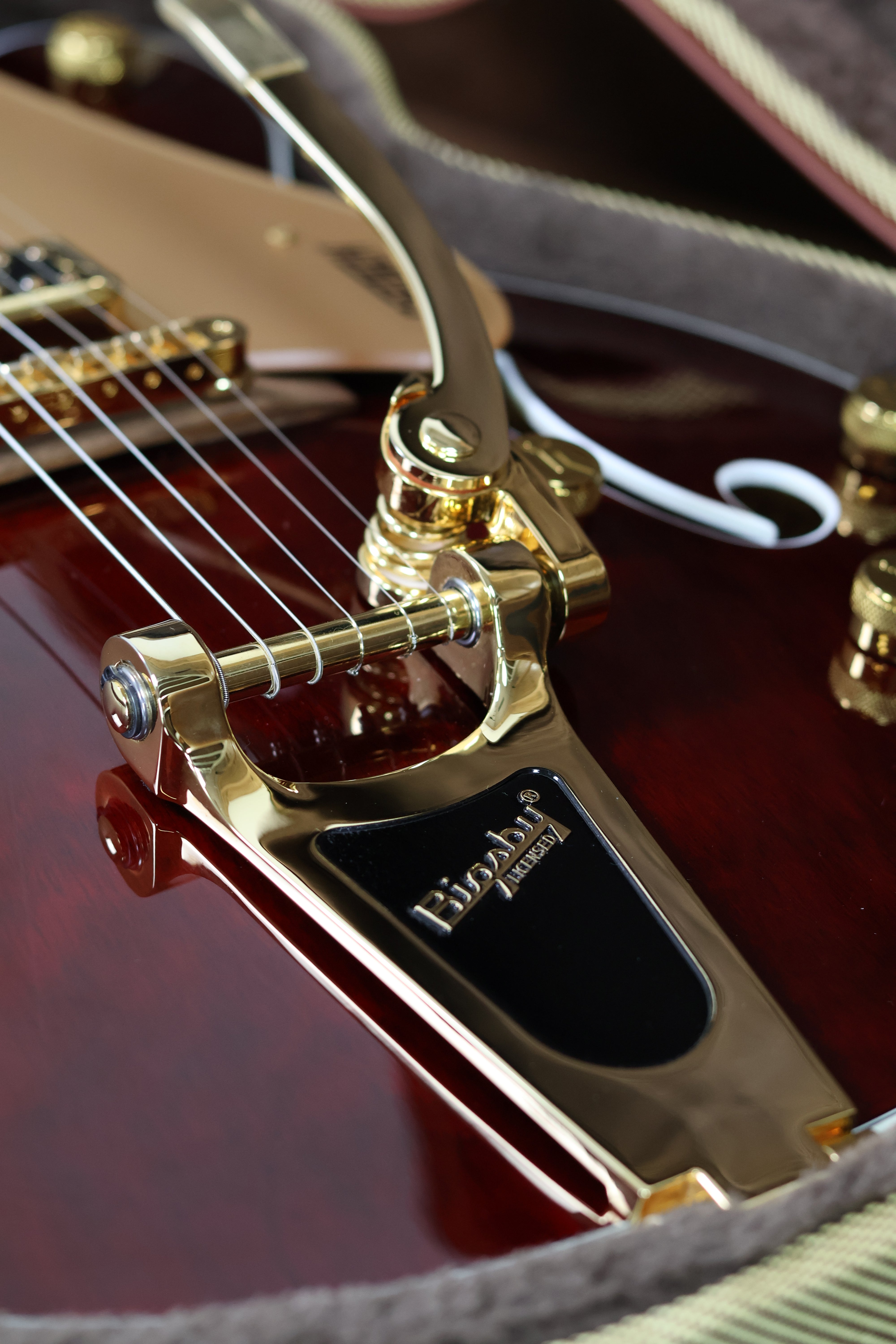 Gretch G5422TG Electromatic | Walnut Stain