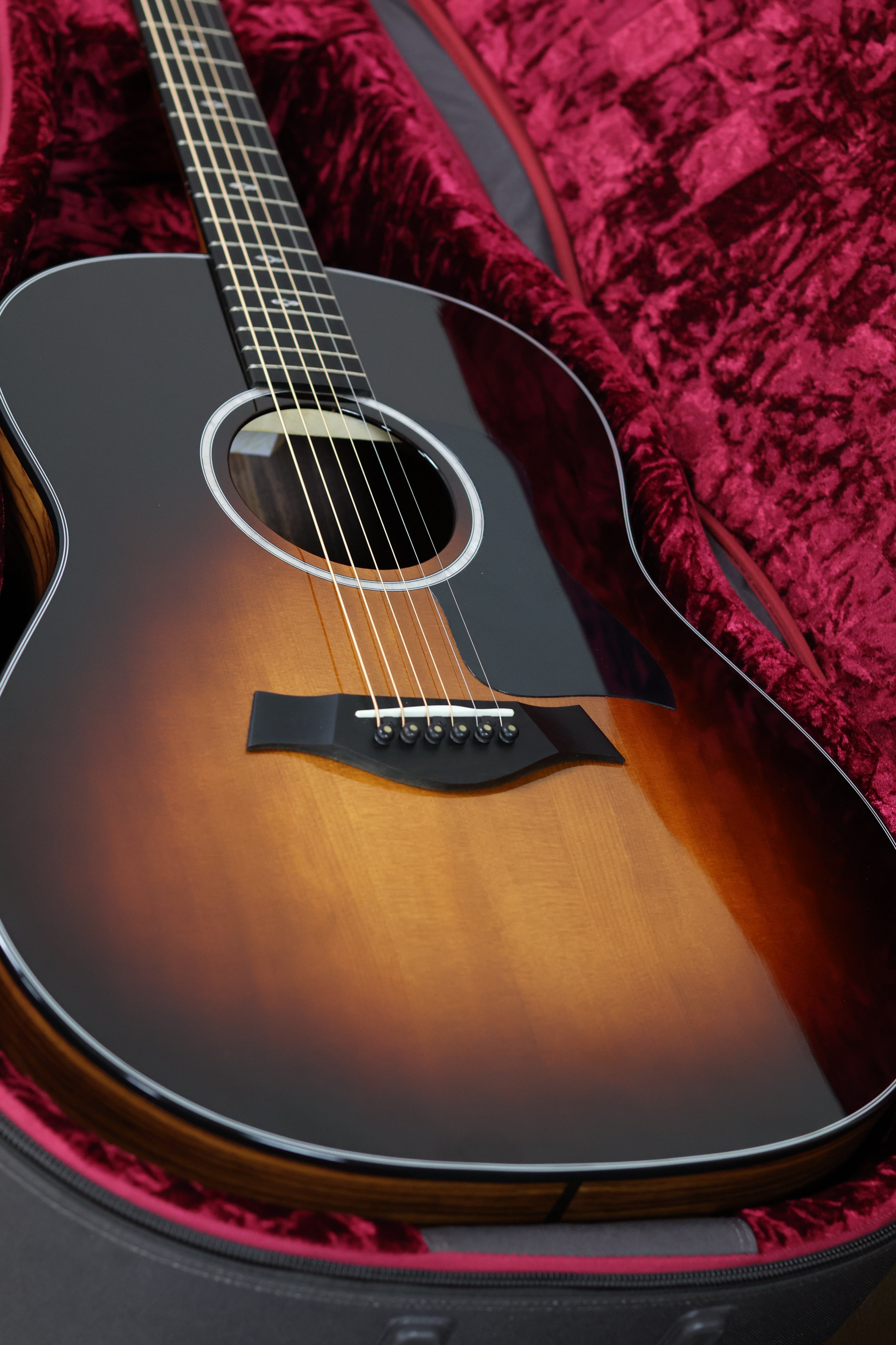 Taylor 50th Anniversary 217e-SB Plus LTD | Sunburst