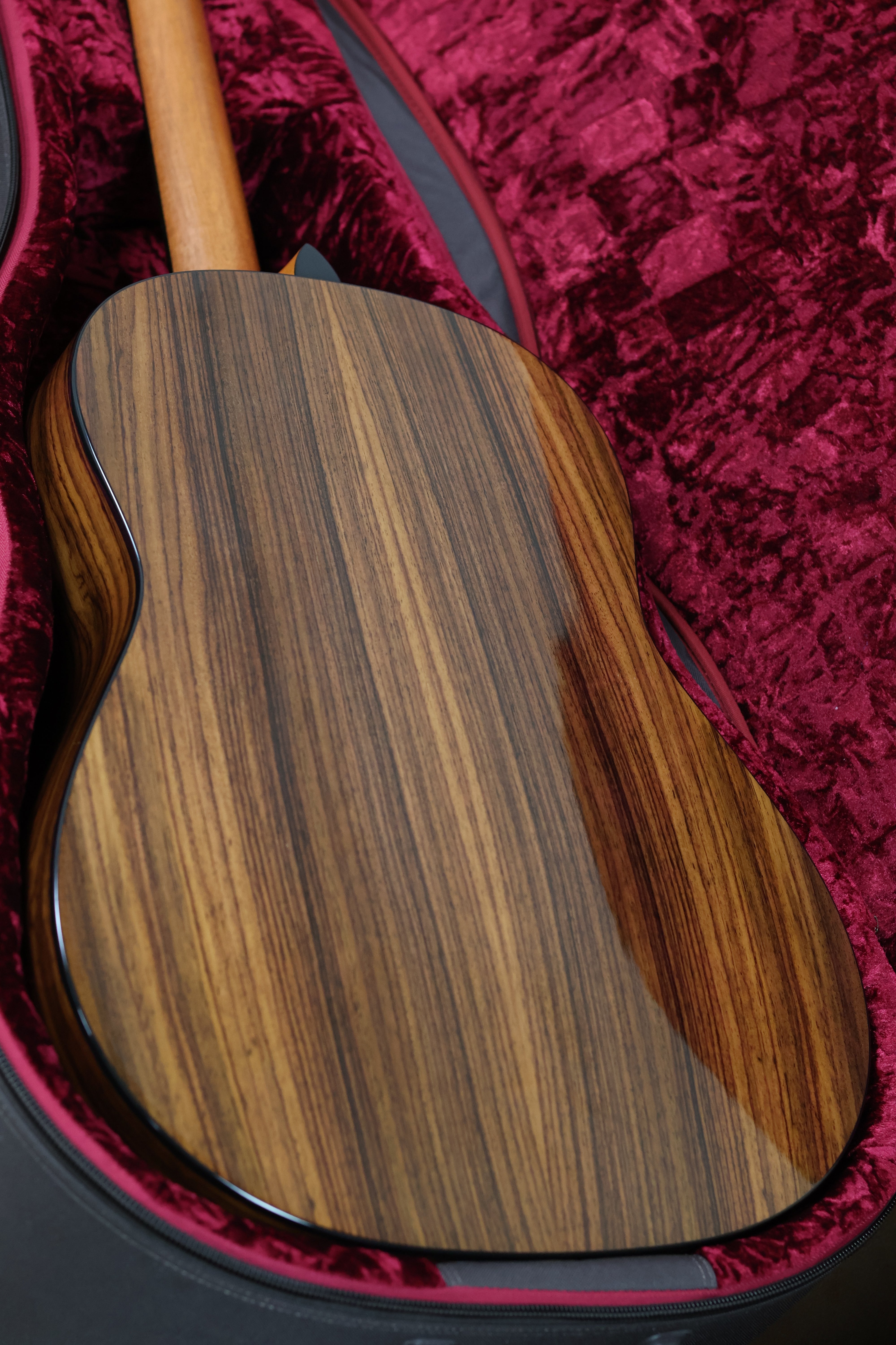 Taylor 50th Anniversary 217e-SB Plus LTD | Sunburst