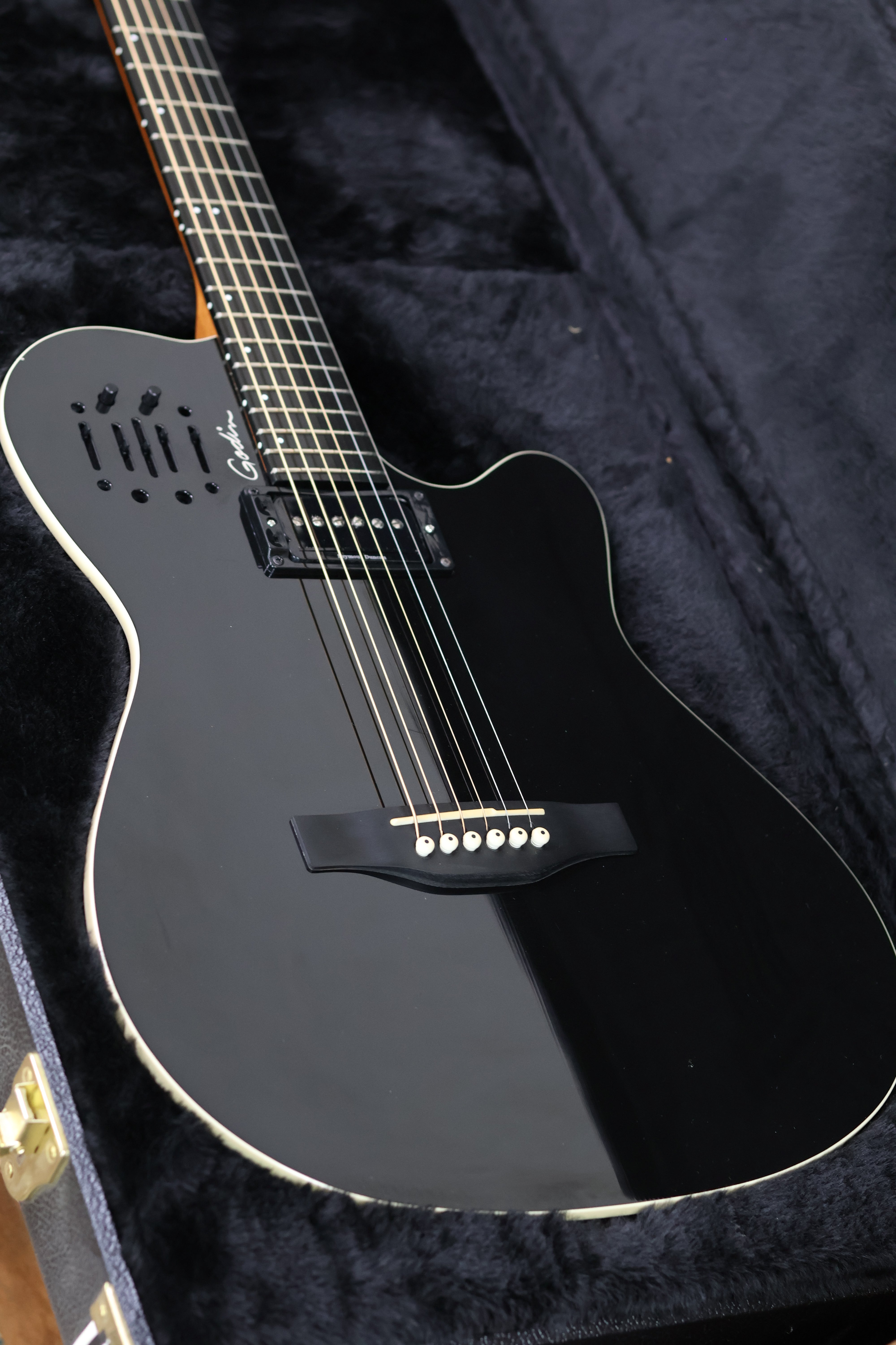 Godin Ultra A6 2020 | Ebony
