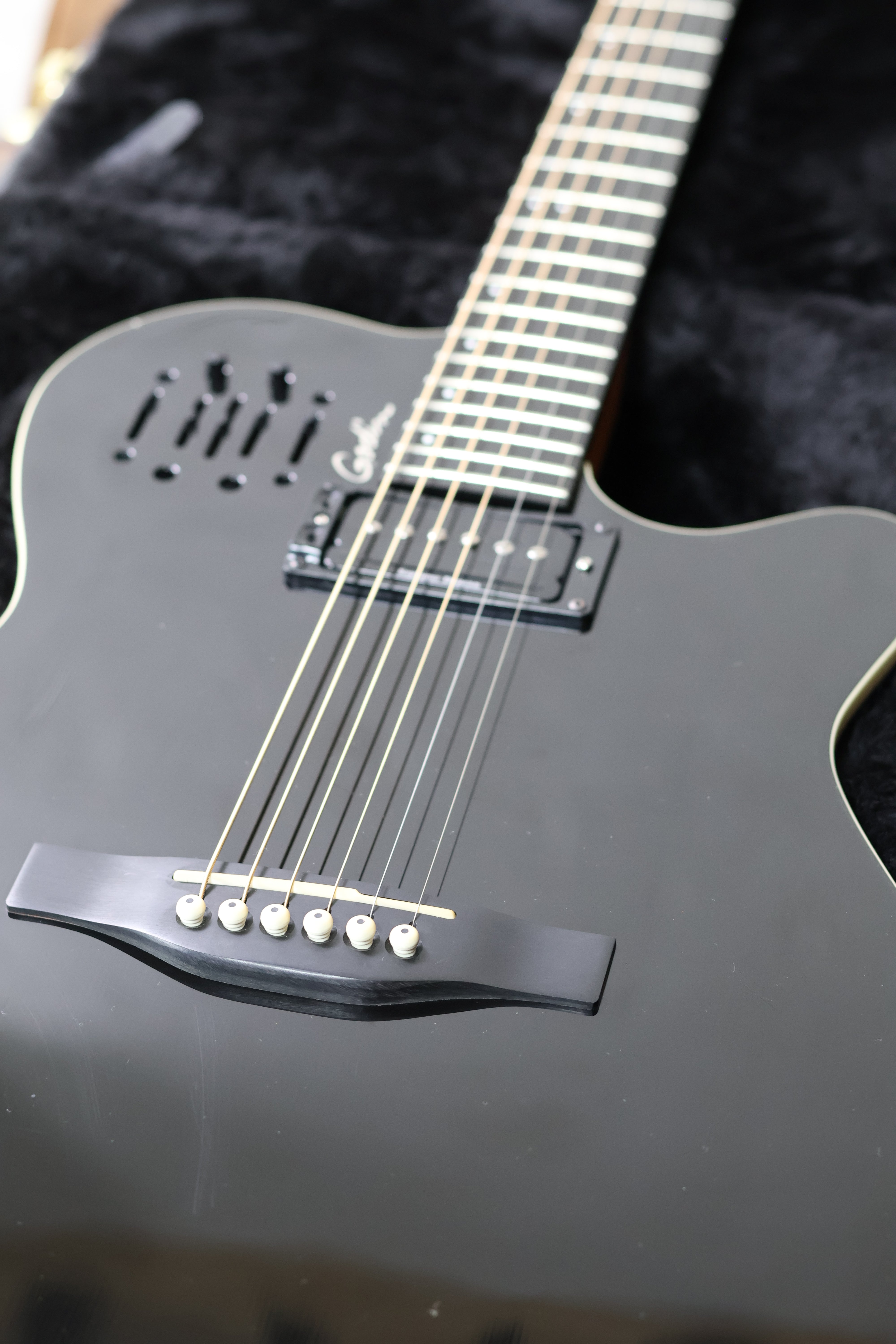 Godin Ultra A6 2020 | Ebony