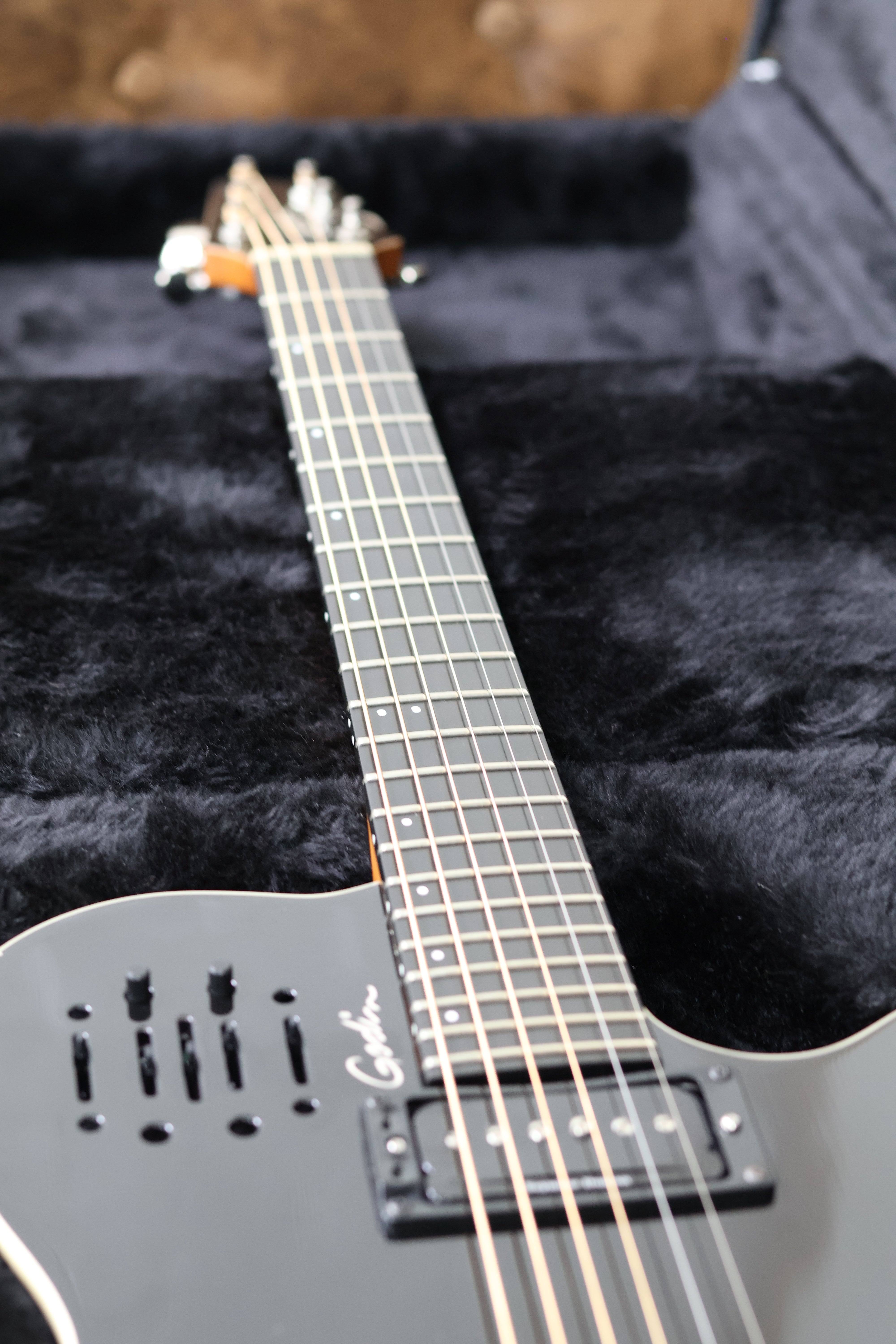 Godin Ultra A6 2020 | Ebony