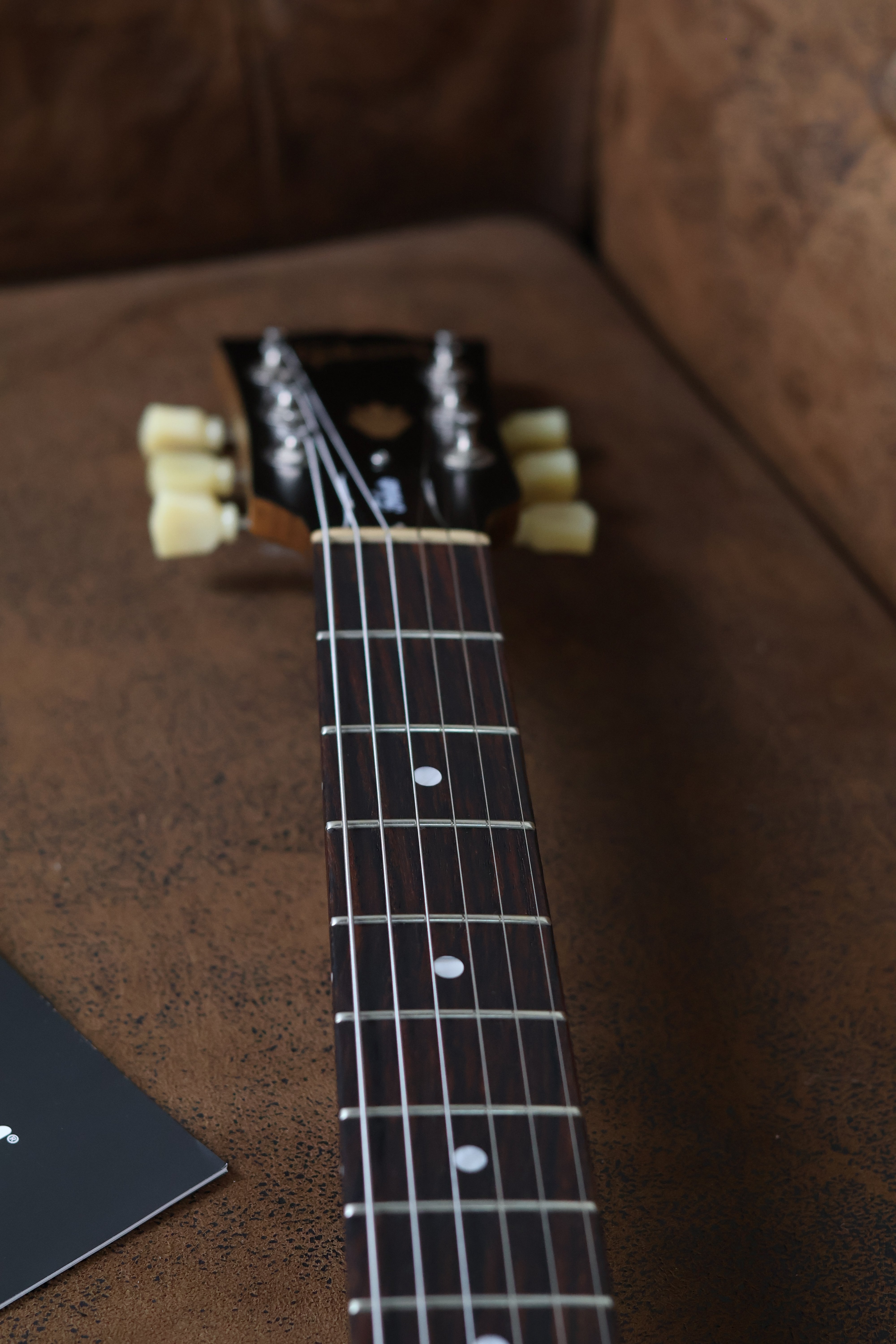 Gibson SG Tribute 2022 | Walnut