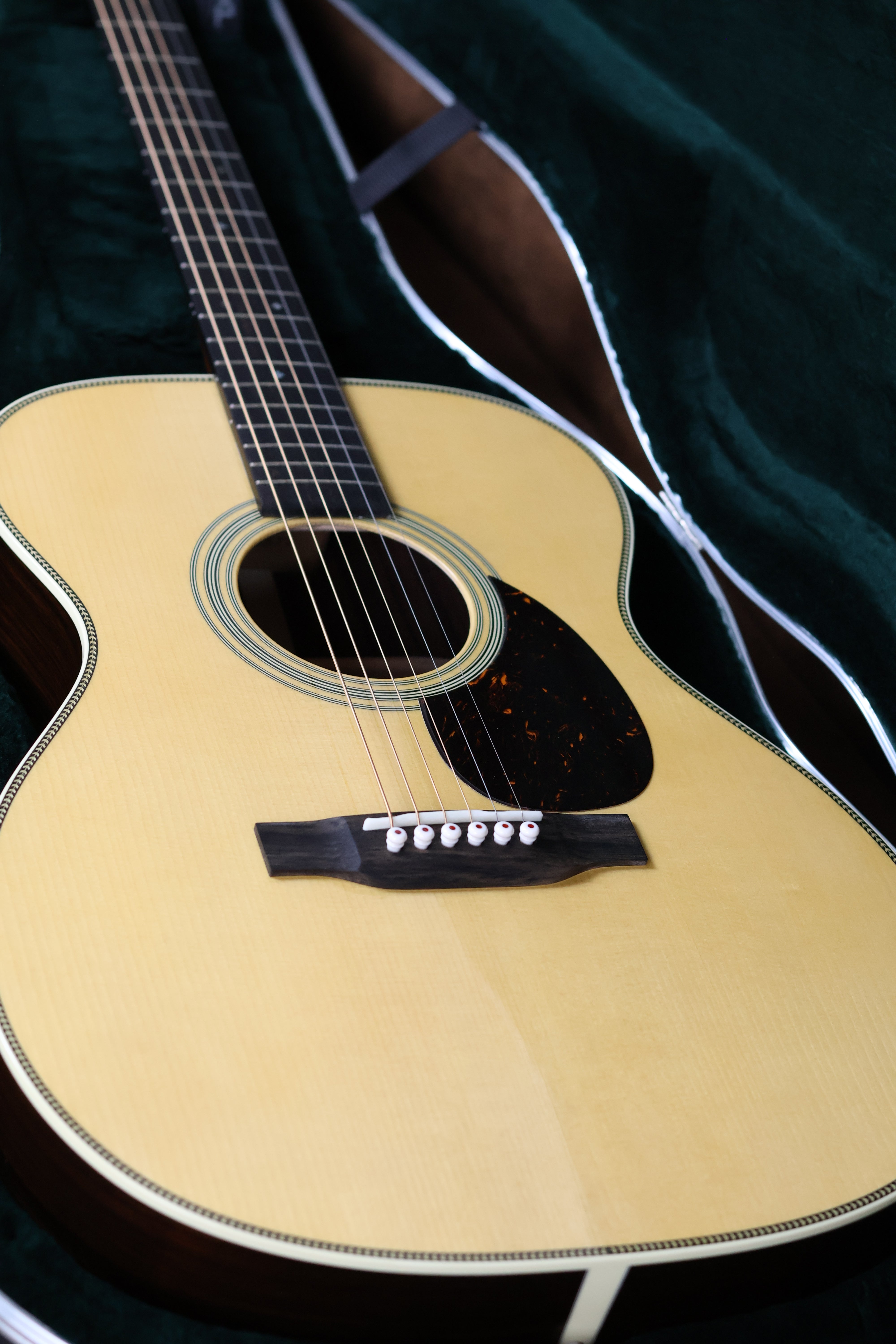 Martin OM-28 Modern Standard | Sitka Spruce