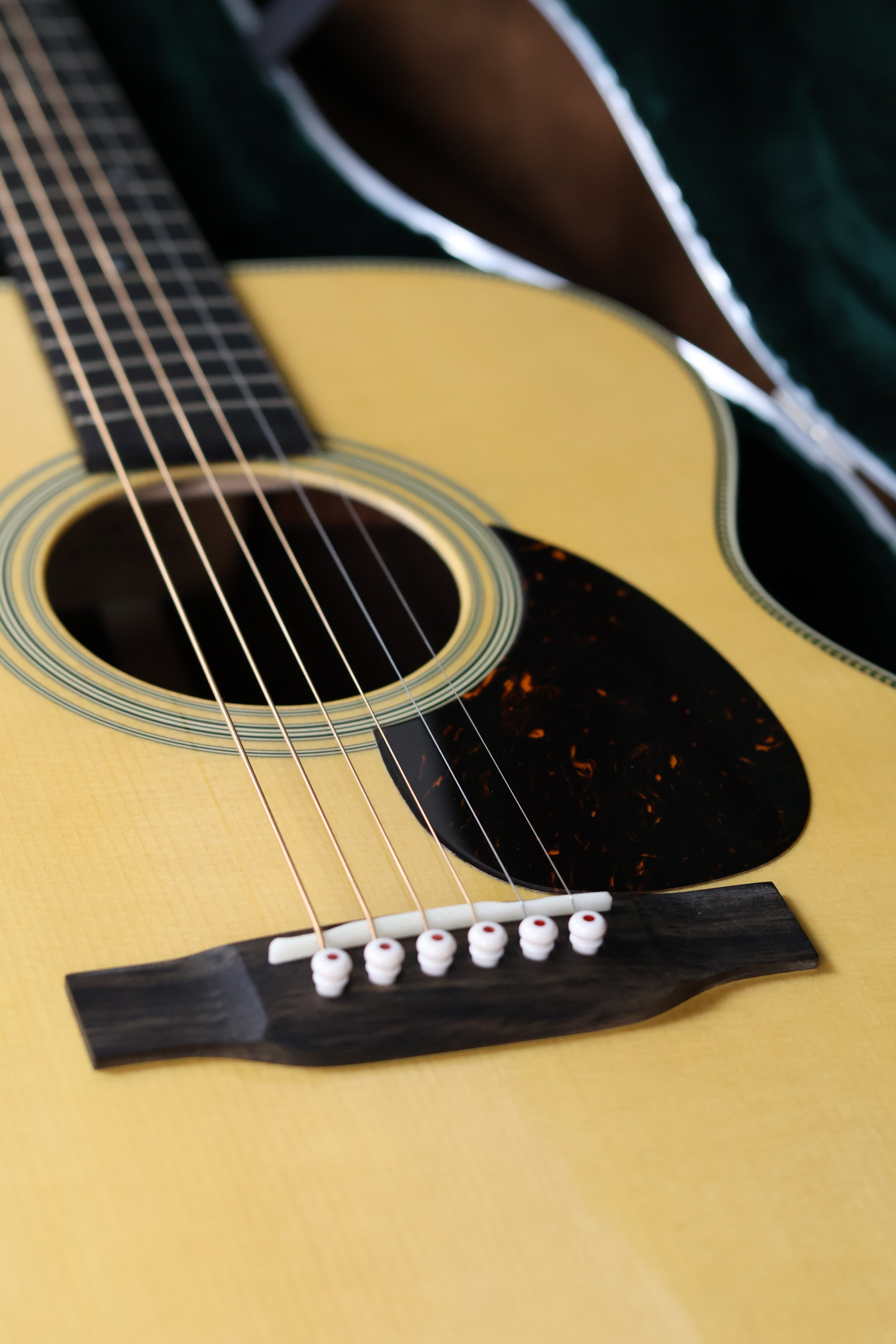Martin OM-28 Modern Standard | Sitka Spruce
