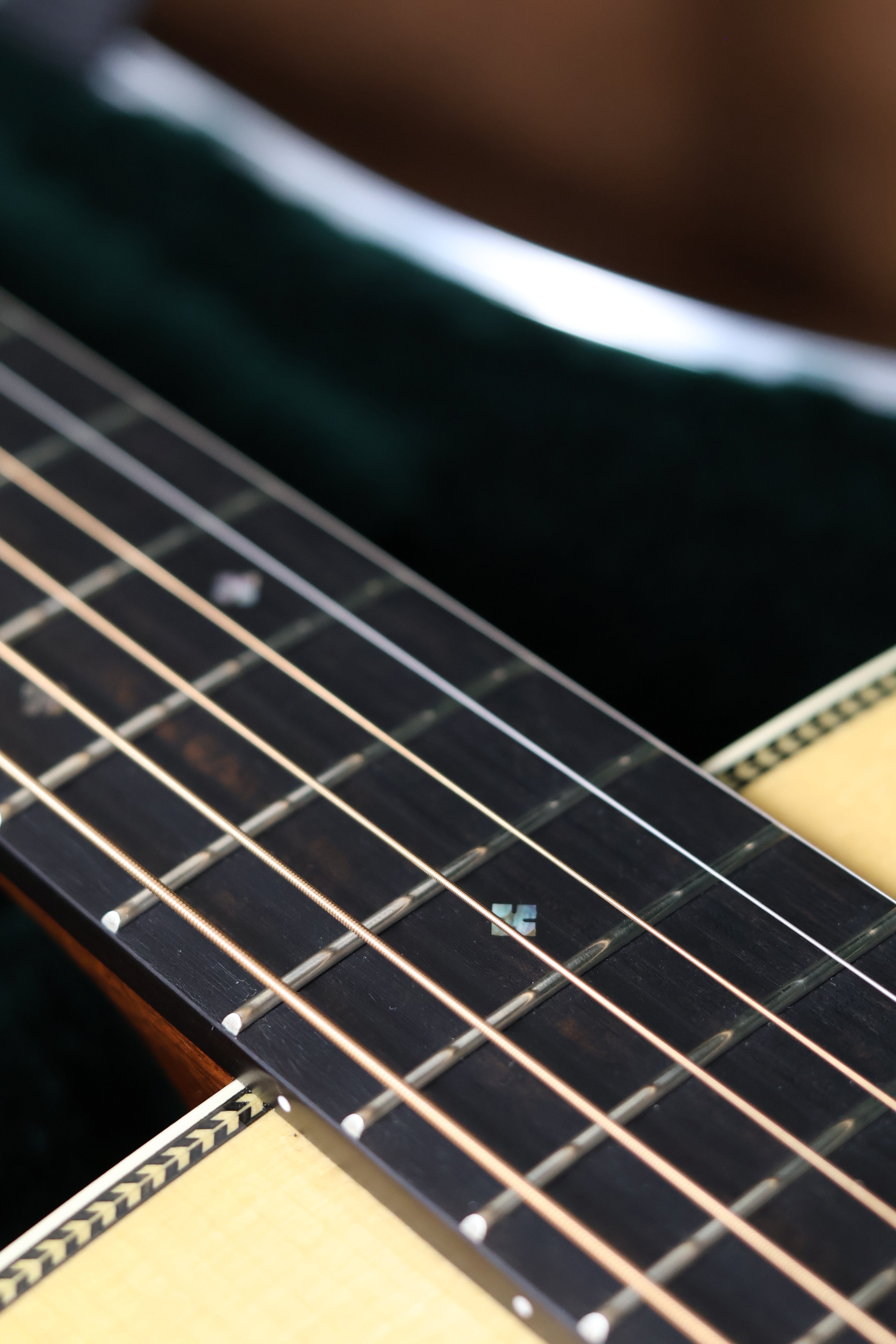 Martin OM-28 Modern Standard | Sitka Spruce