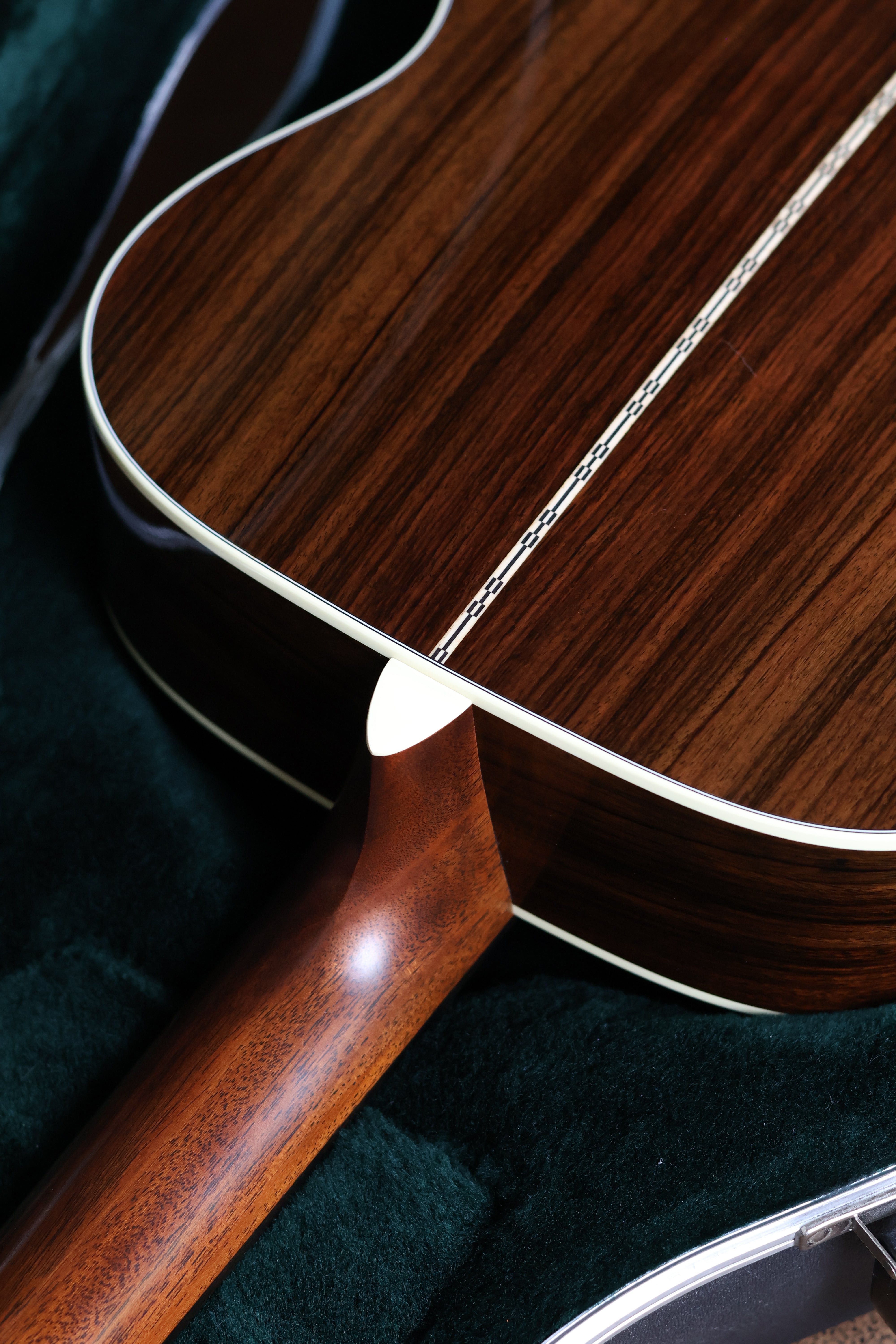 Martin OM-28 Modern Standard | Sitka Spruce
