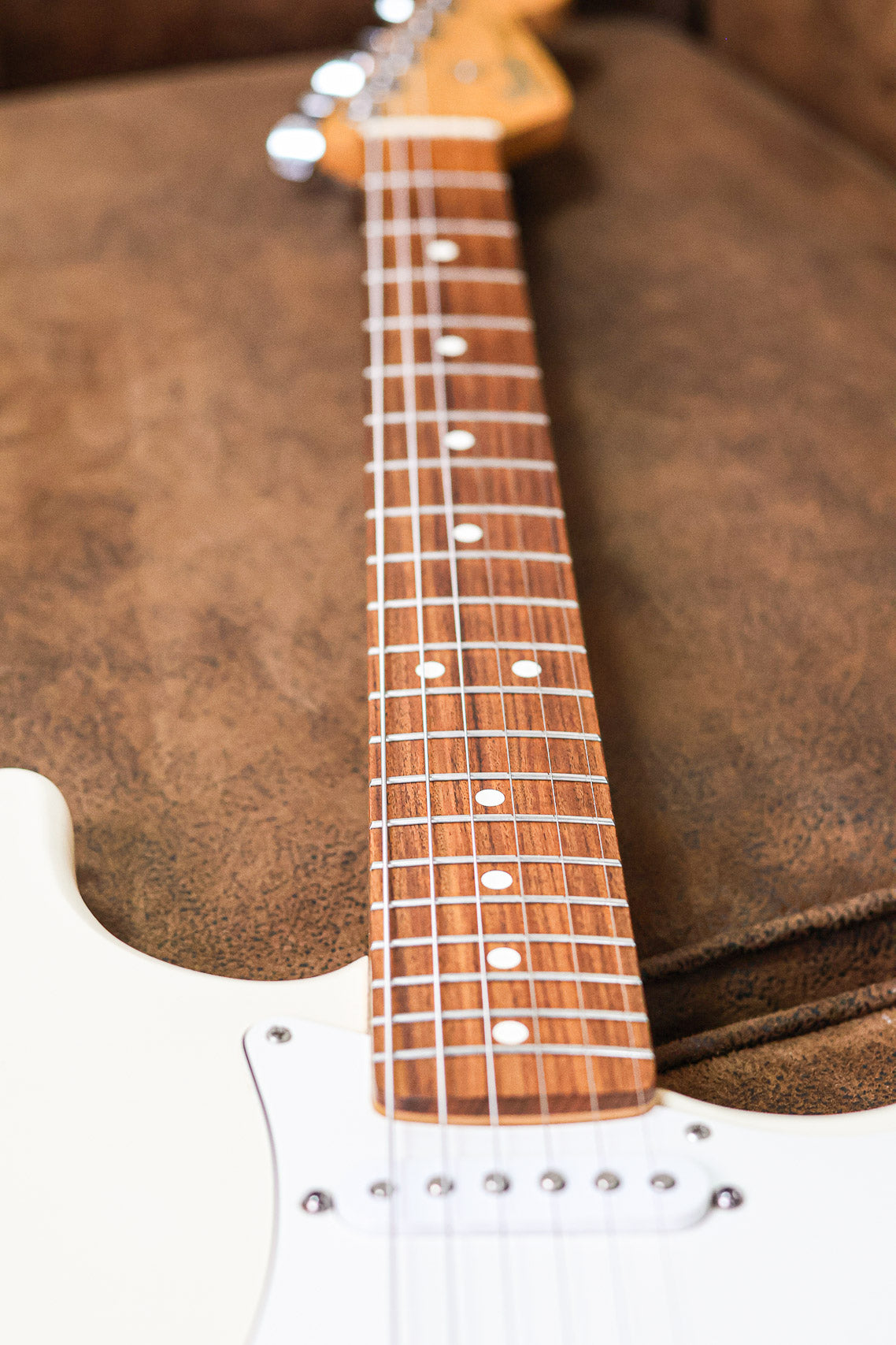 Fender Standard Stratocaster 1998 RW | Olympic White