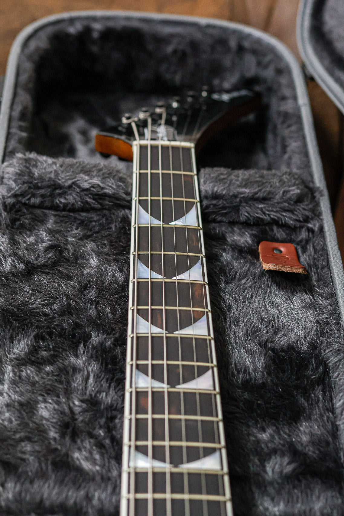 Gibson Dave Mustaine Flying V | Antique Natural