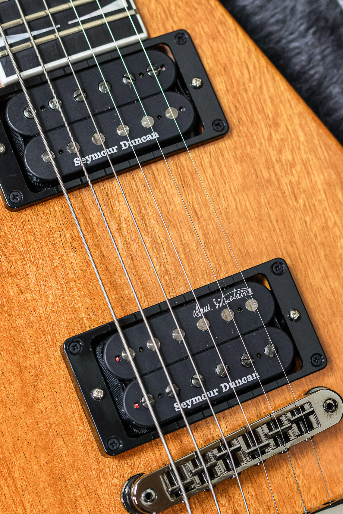 Gibson Dave Mustaine Flying V | Antique Natural