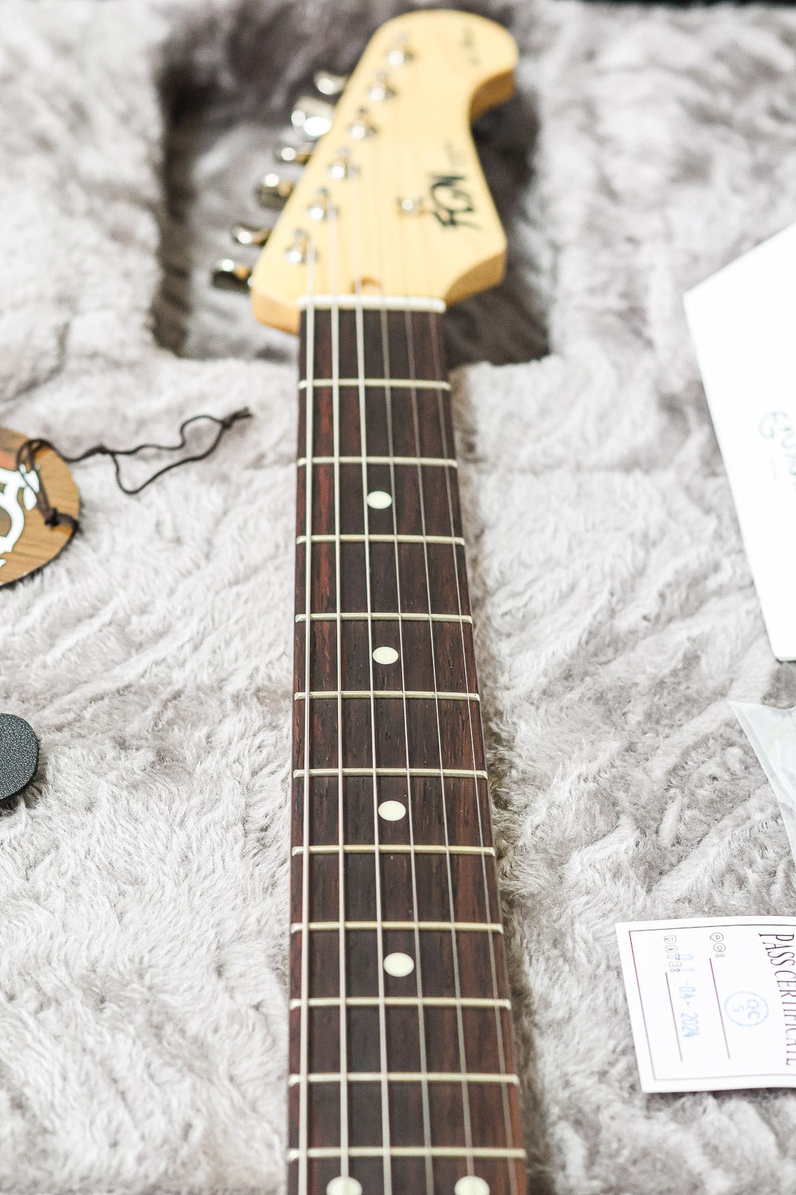 FGN Neo Classic TE 210 | Black