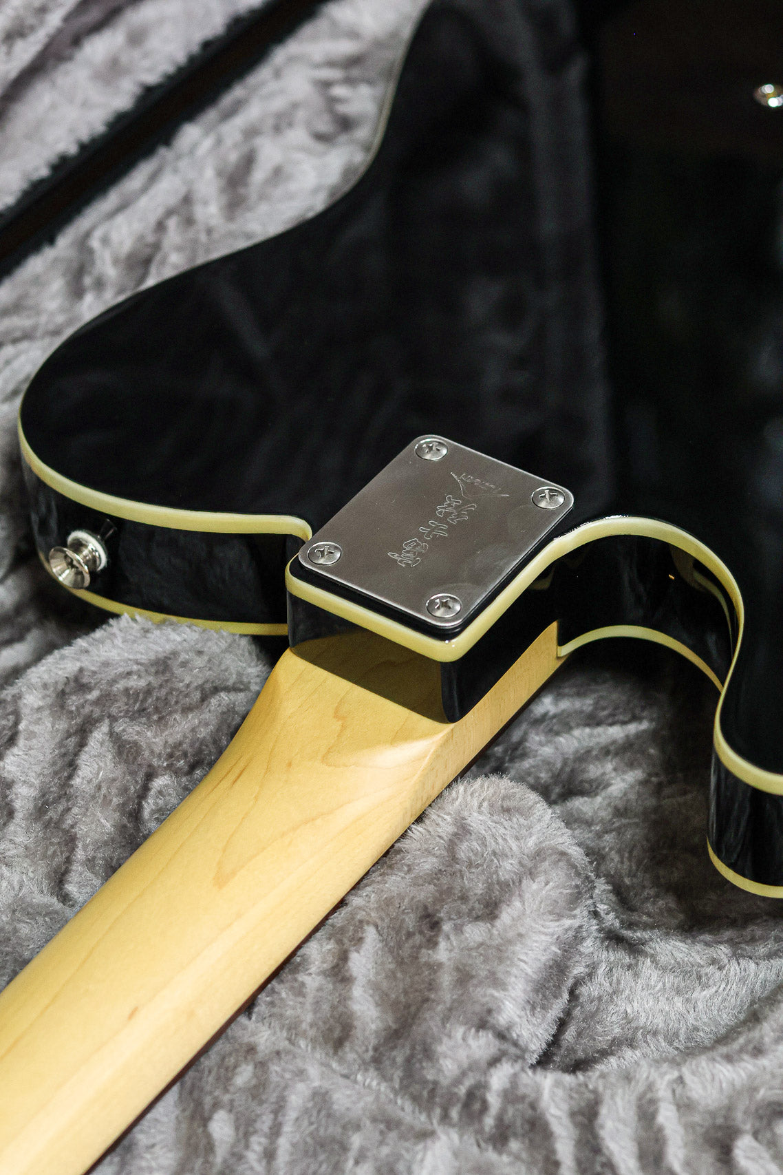 FGN Neo Classic TE 210 | Black