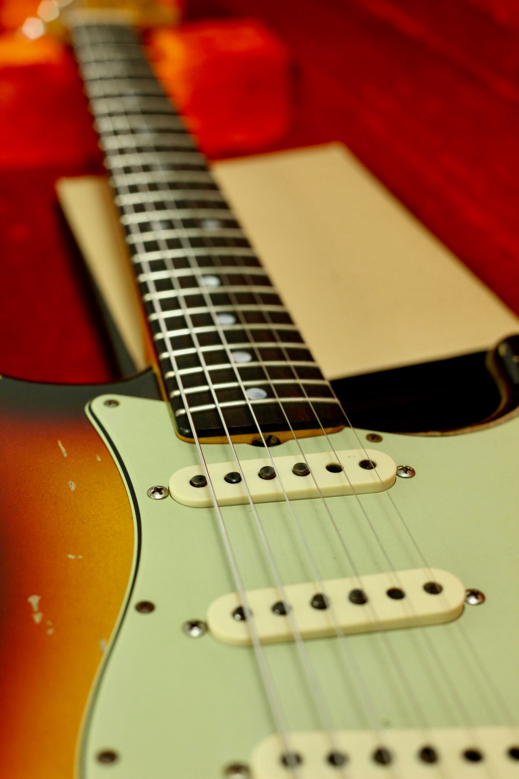 Fender CS Michael Landau '68 Stratocaster | Relic Sunburst