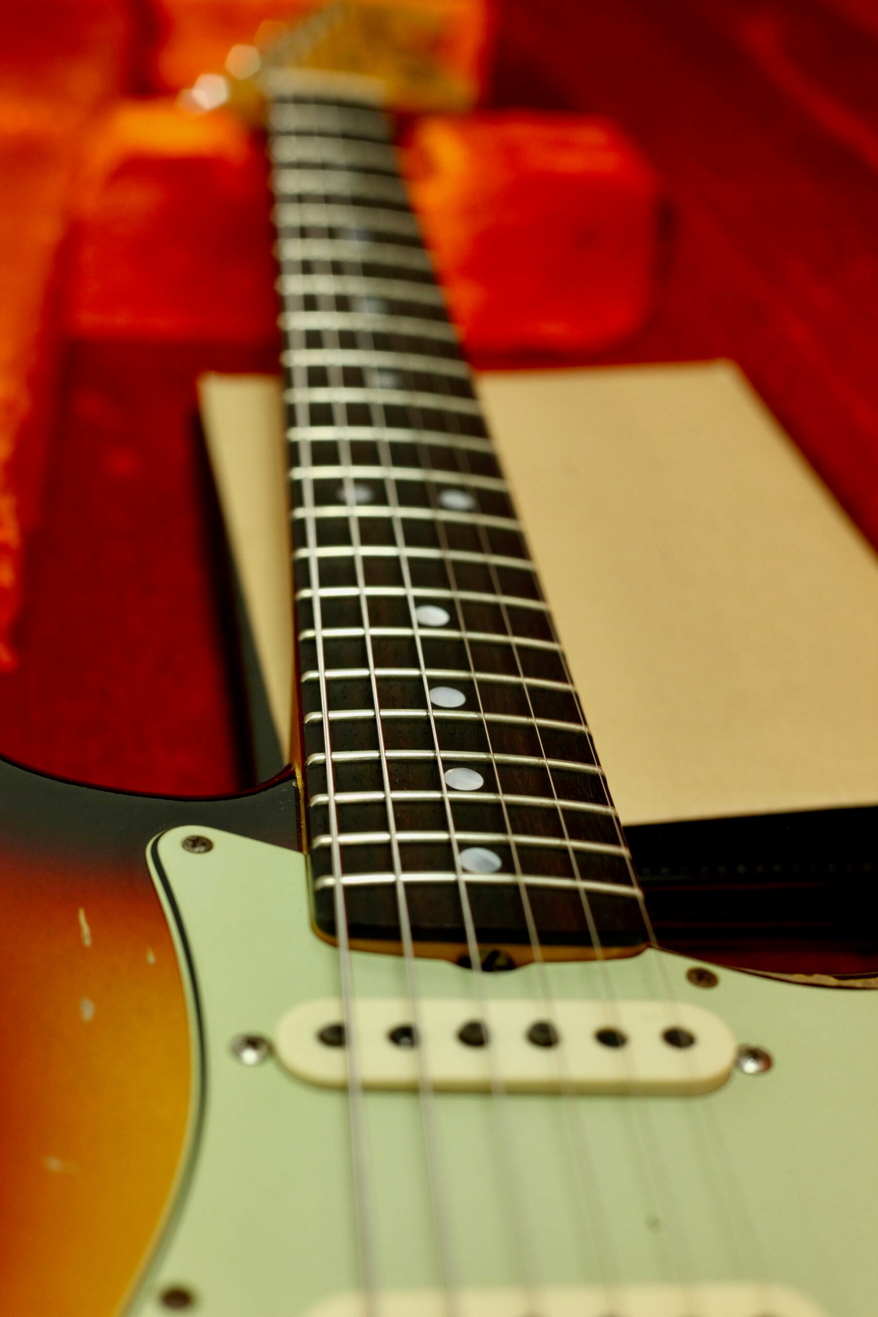 Fender CS Michael Landau '68 Stratocaster | Relic Sunburst