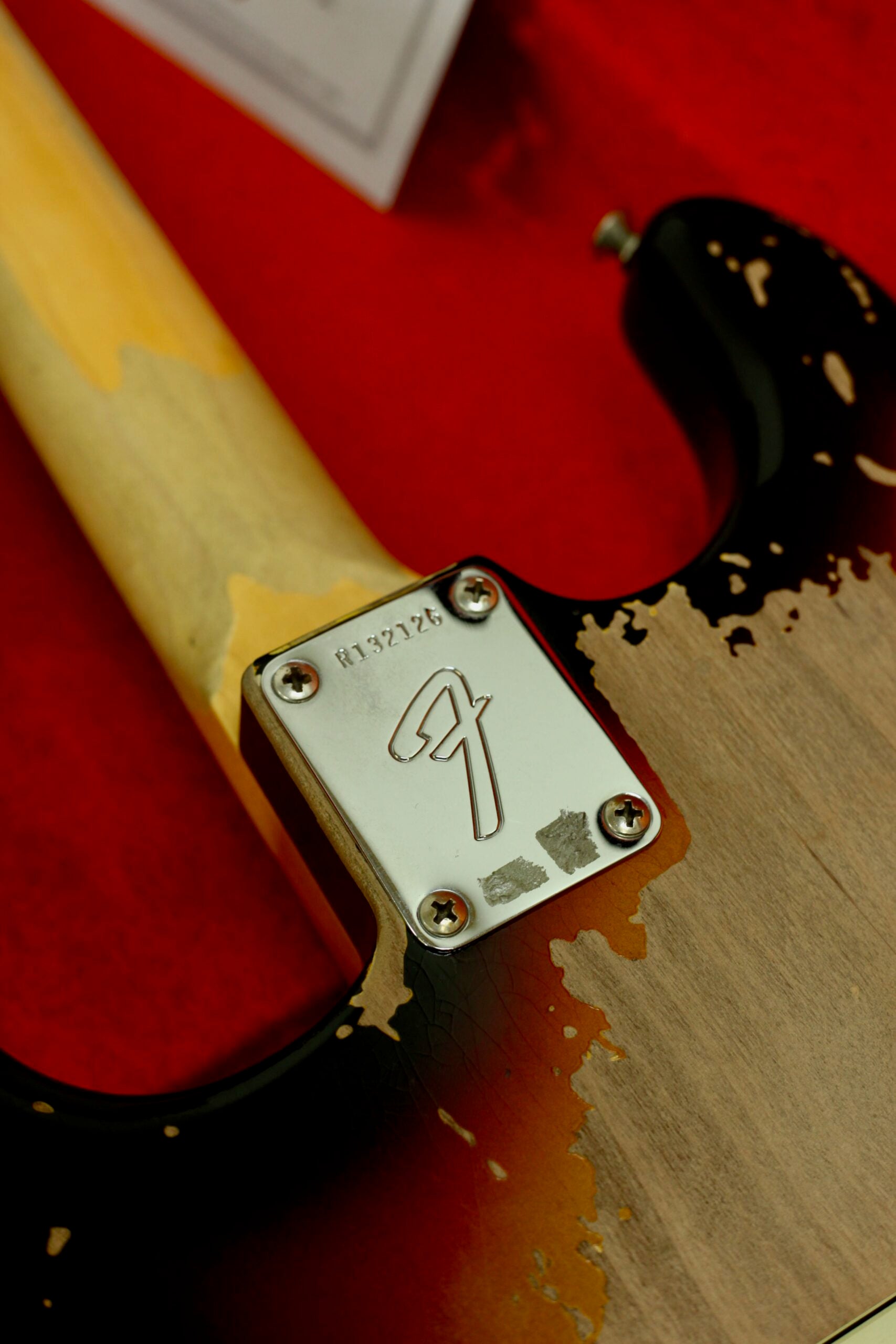Fender CS Michael Landau '68 Stratocaster | Relic Sunburst