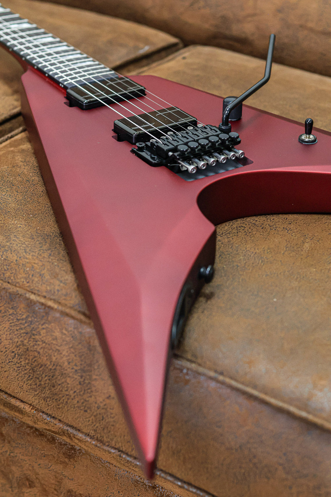 ESP LTD Arrow-1000 | Candy Apple Red Satin