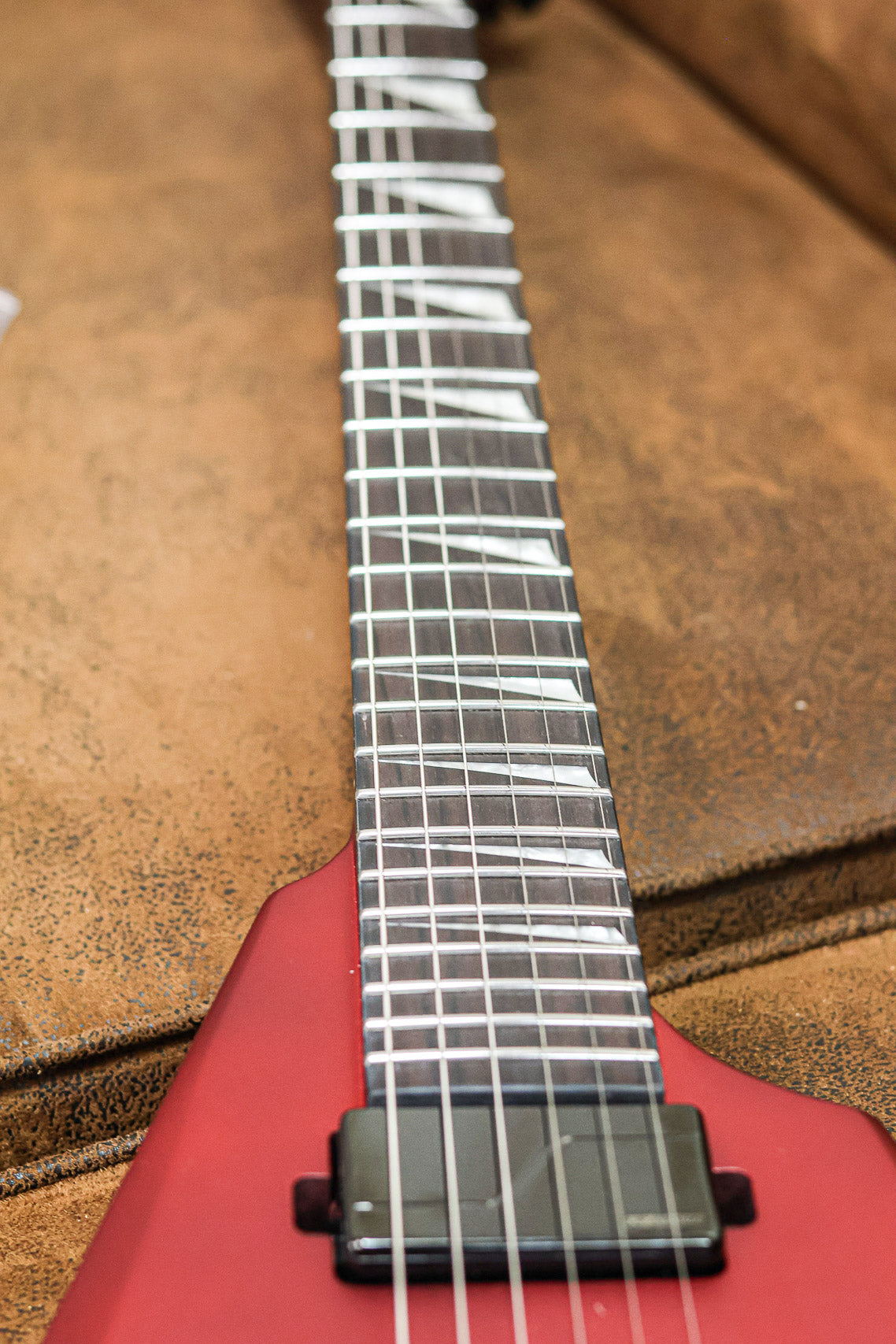 ESP LTD Arrow-1000 | Candy Apple Red Satin