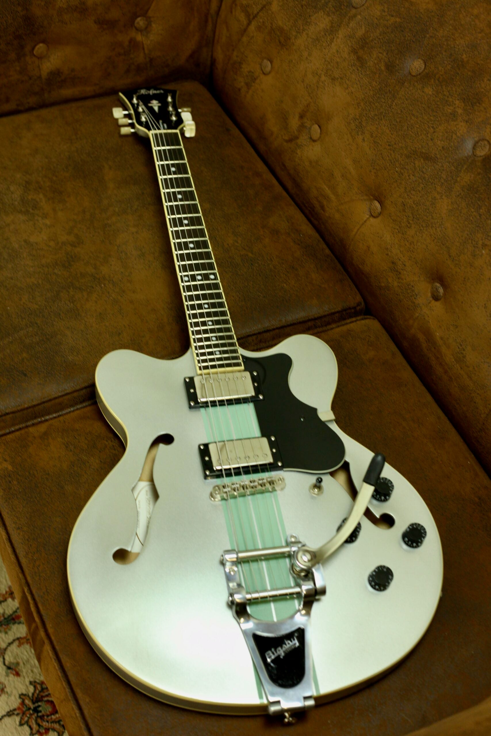 Höfner Verythin CT Limited Edition | Silver