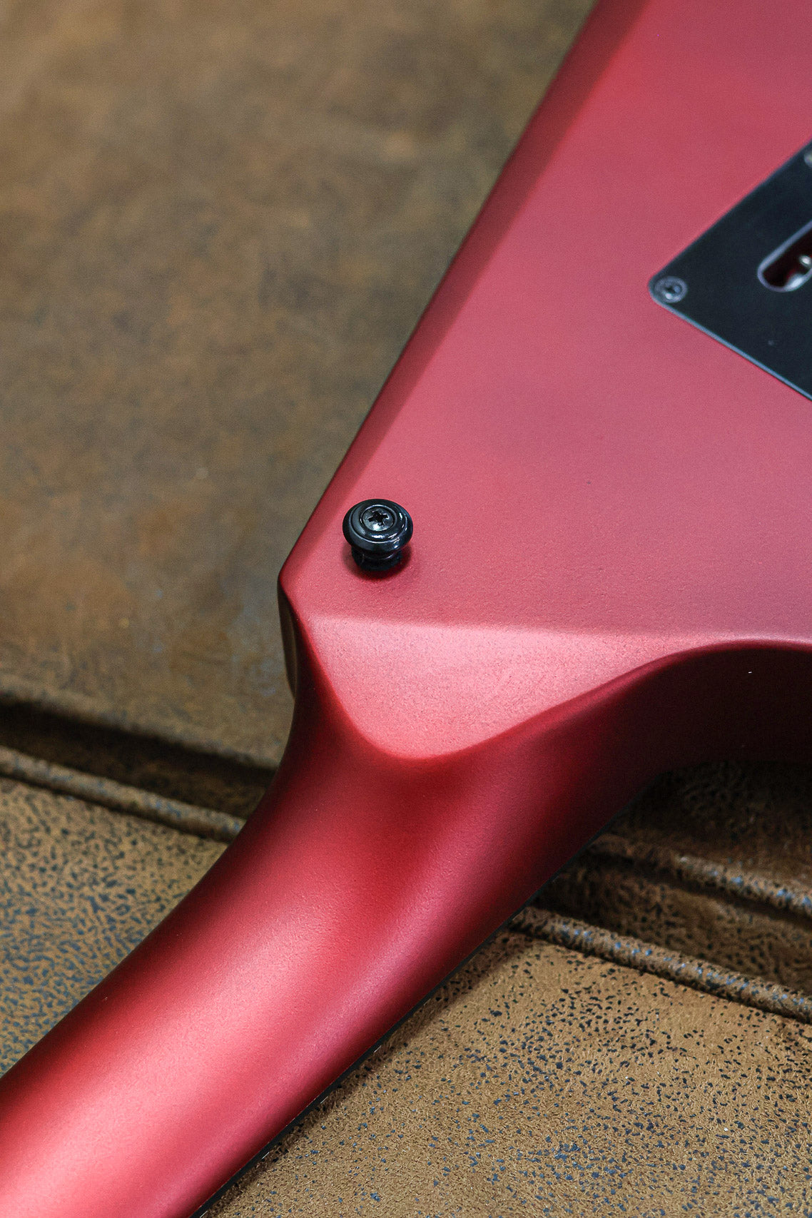 ESP LTD Arrow-1000 | Candy Apple Red Satin
