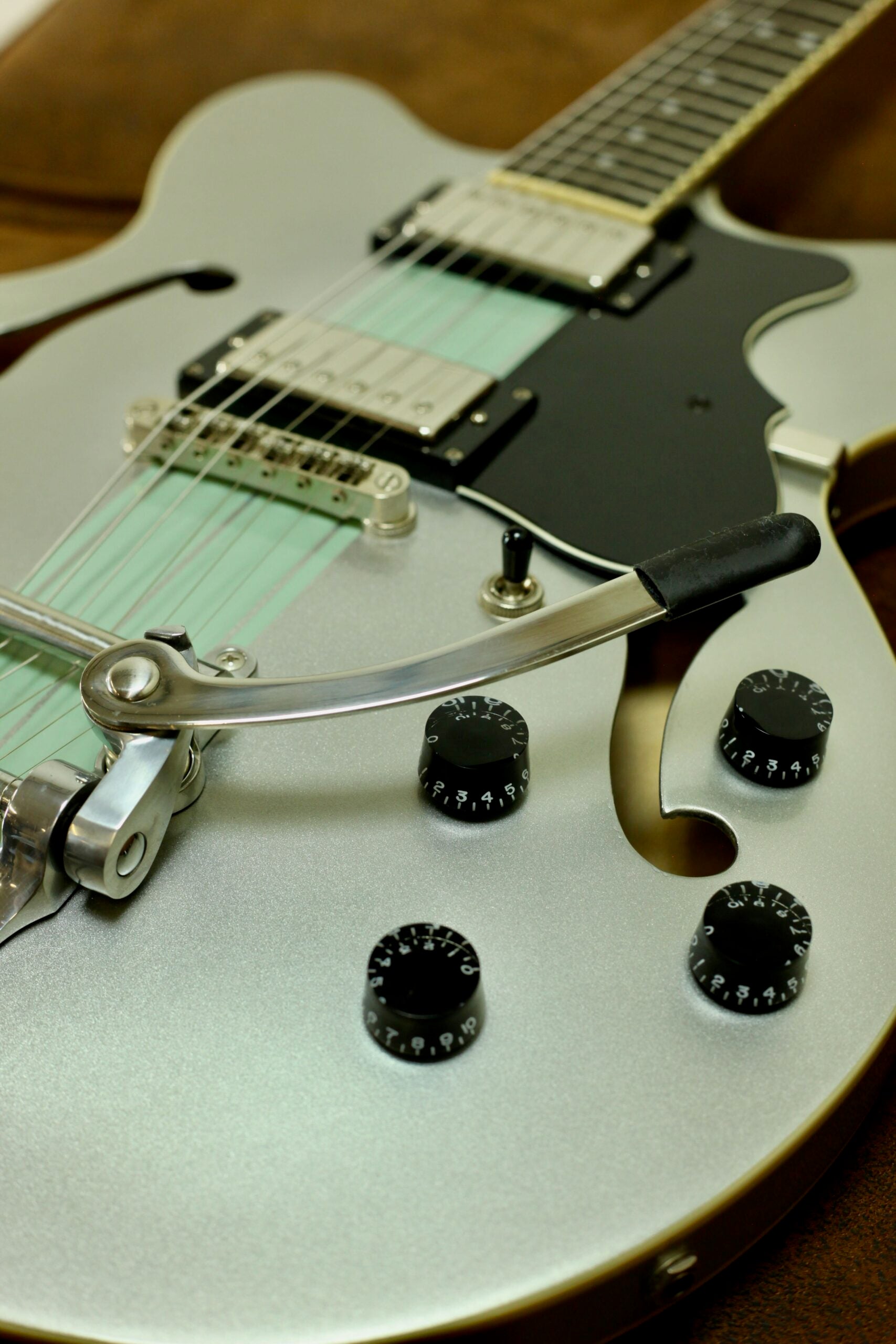 Höfner Verythin CT Limited Edition | Silver