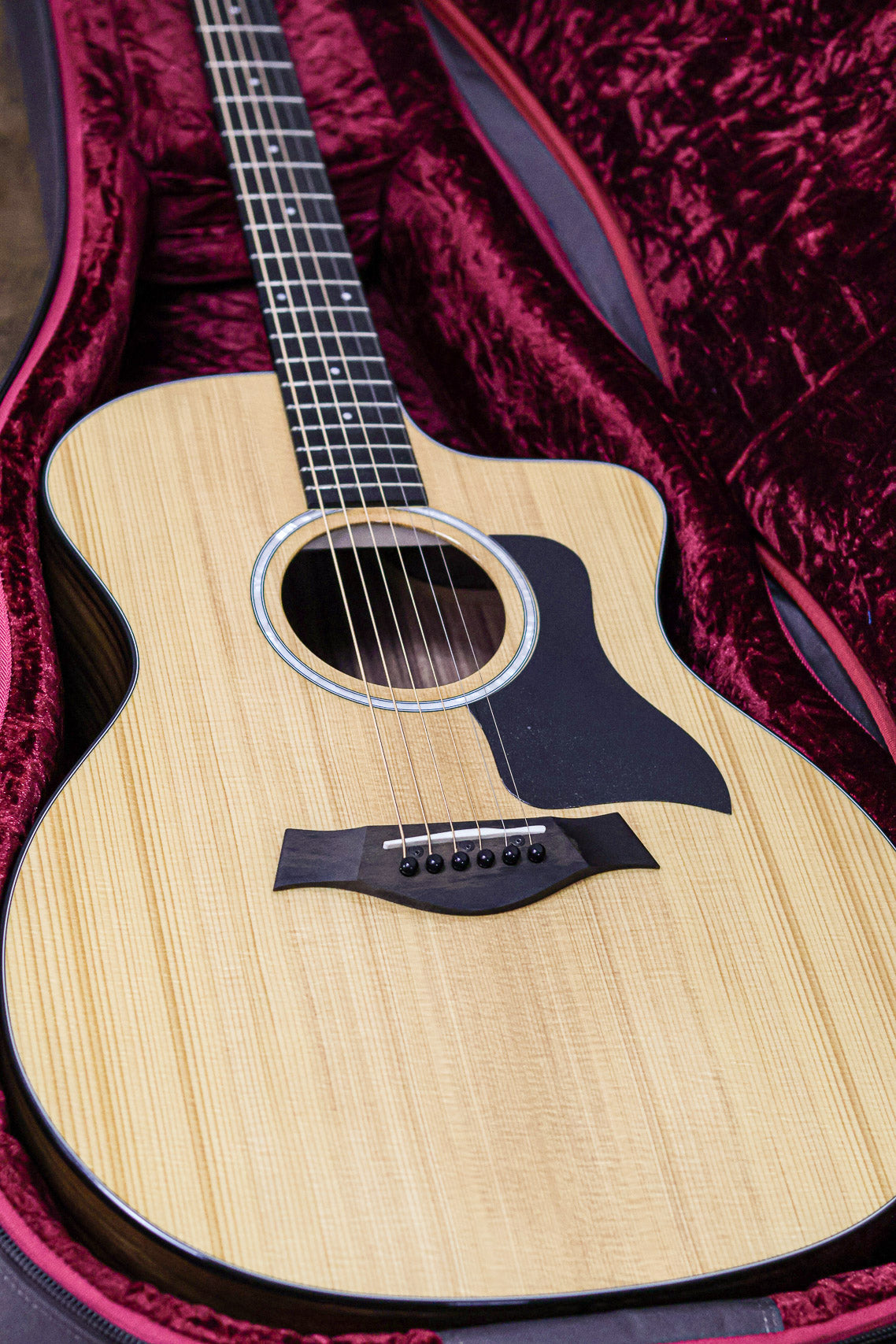 Taylor 214CE Plus | Natural