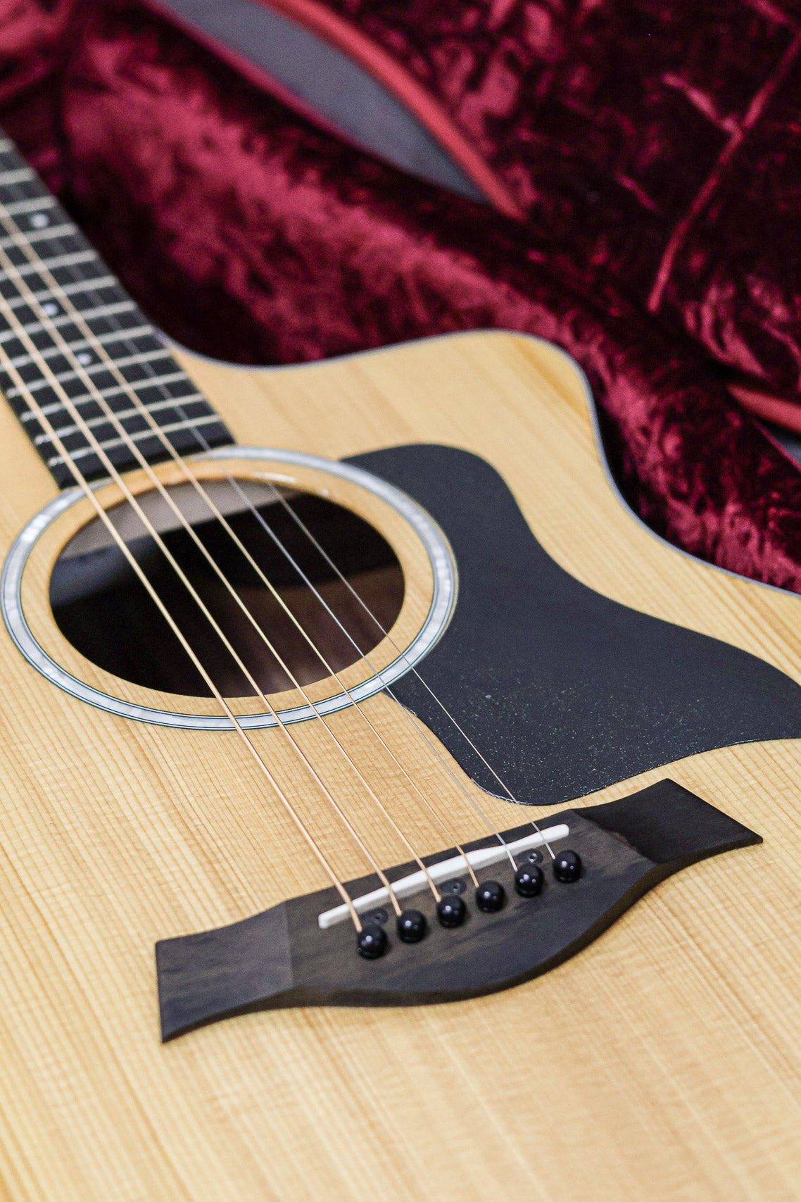 Taylor 214CE Plus | Natural