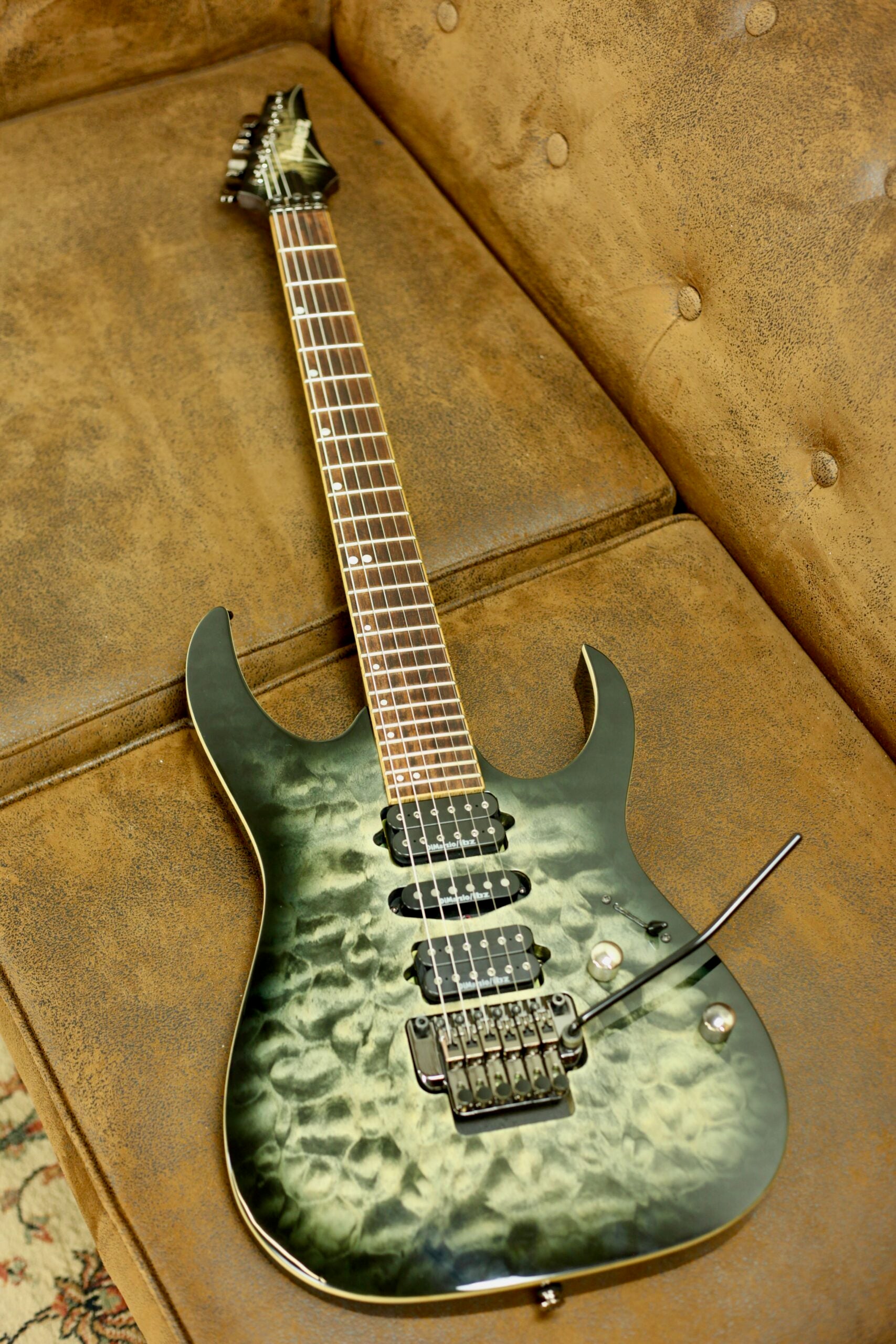 Ibanez RG970WQMZ Premium | Black Ice Burst