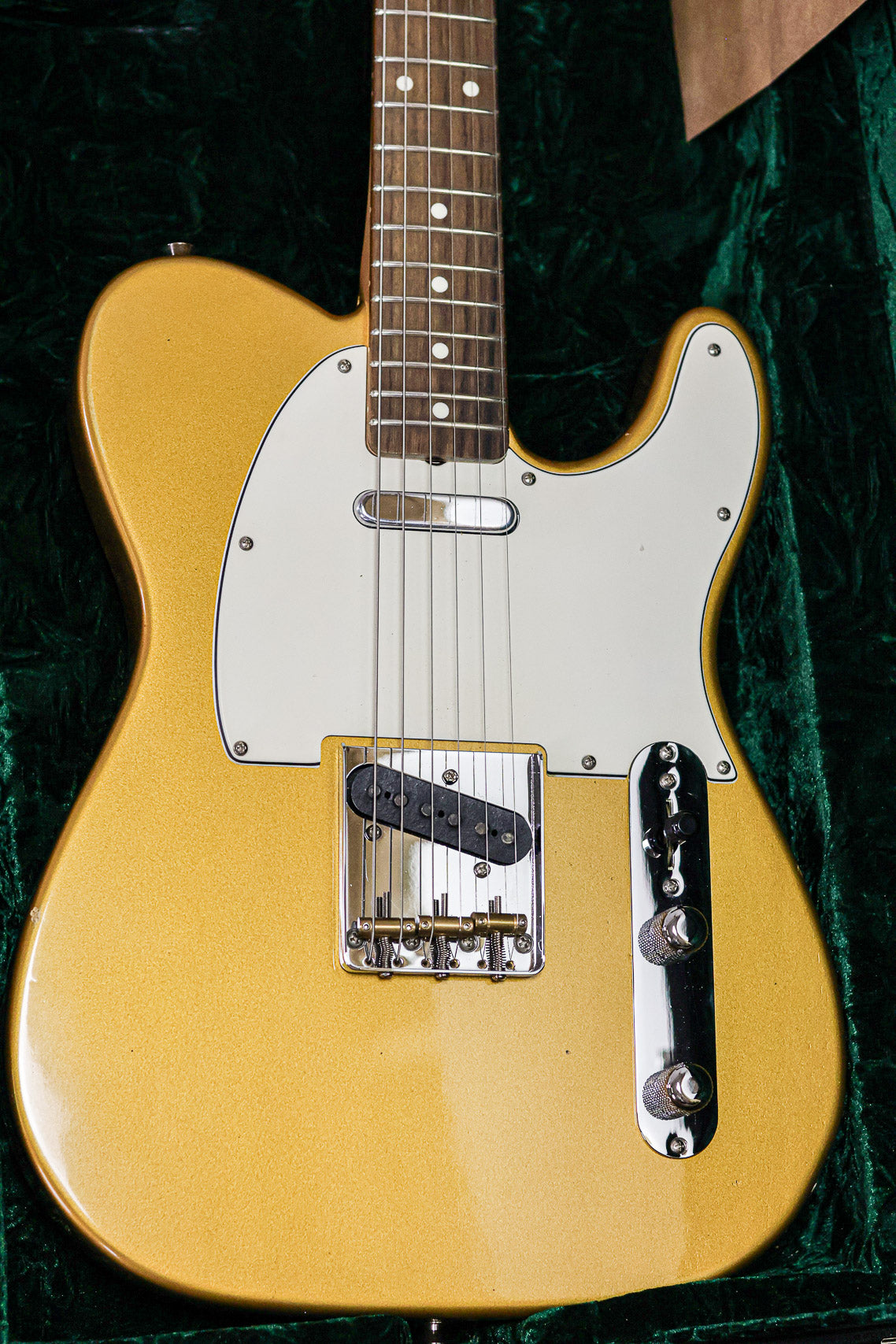 Del-Tone 60's T-style | Gold