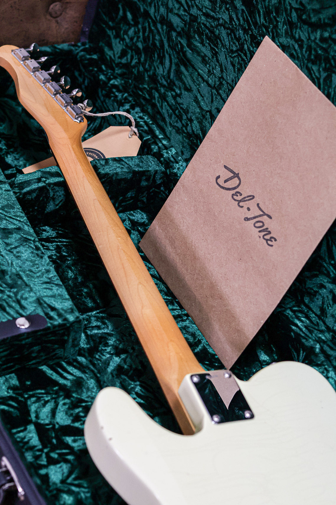 Del-Tone 60's T-style | Aged Vintage White